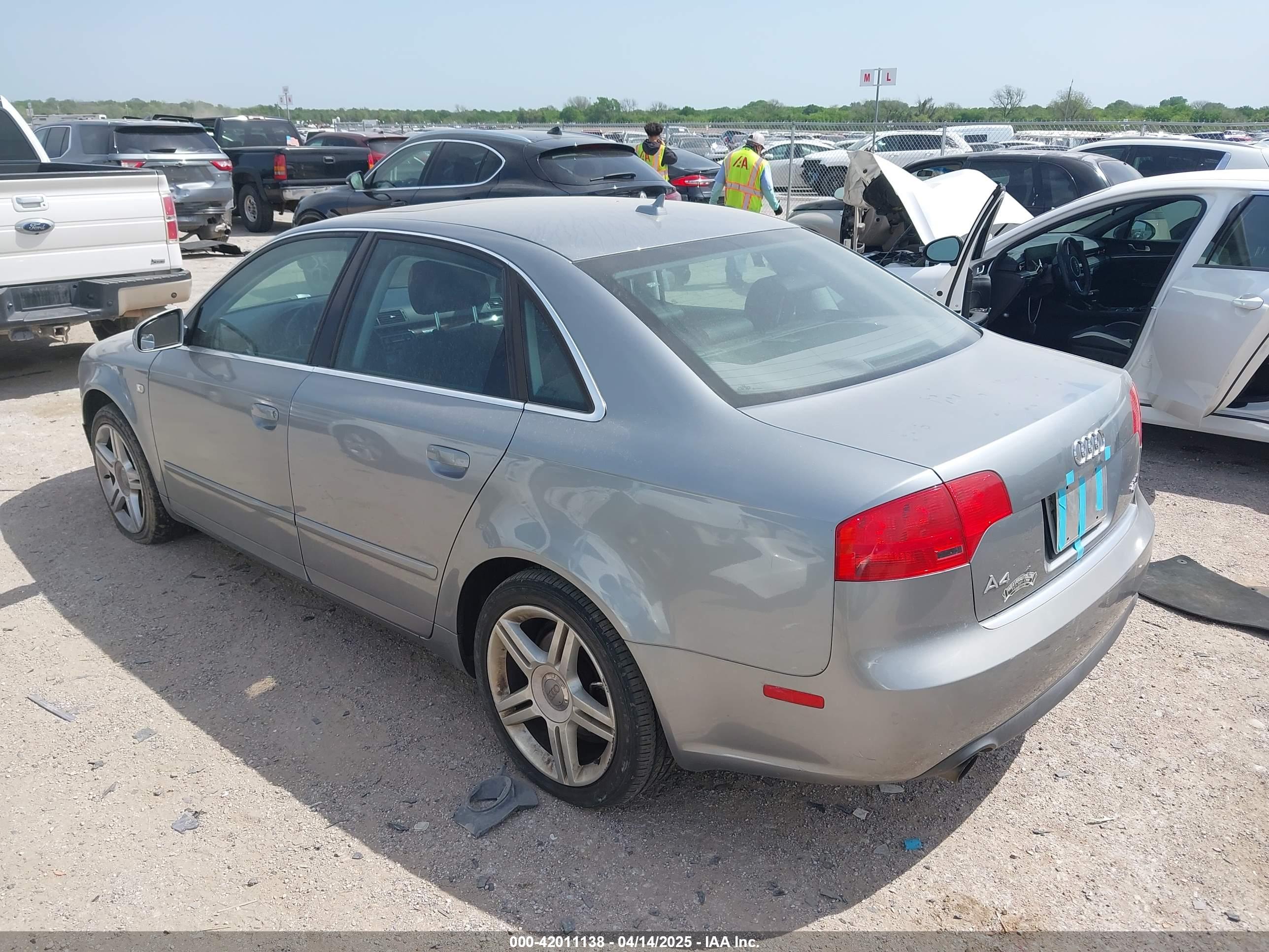 AUDI A4 image 3