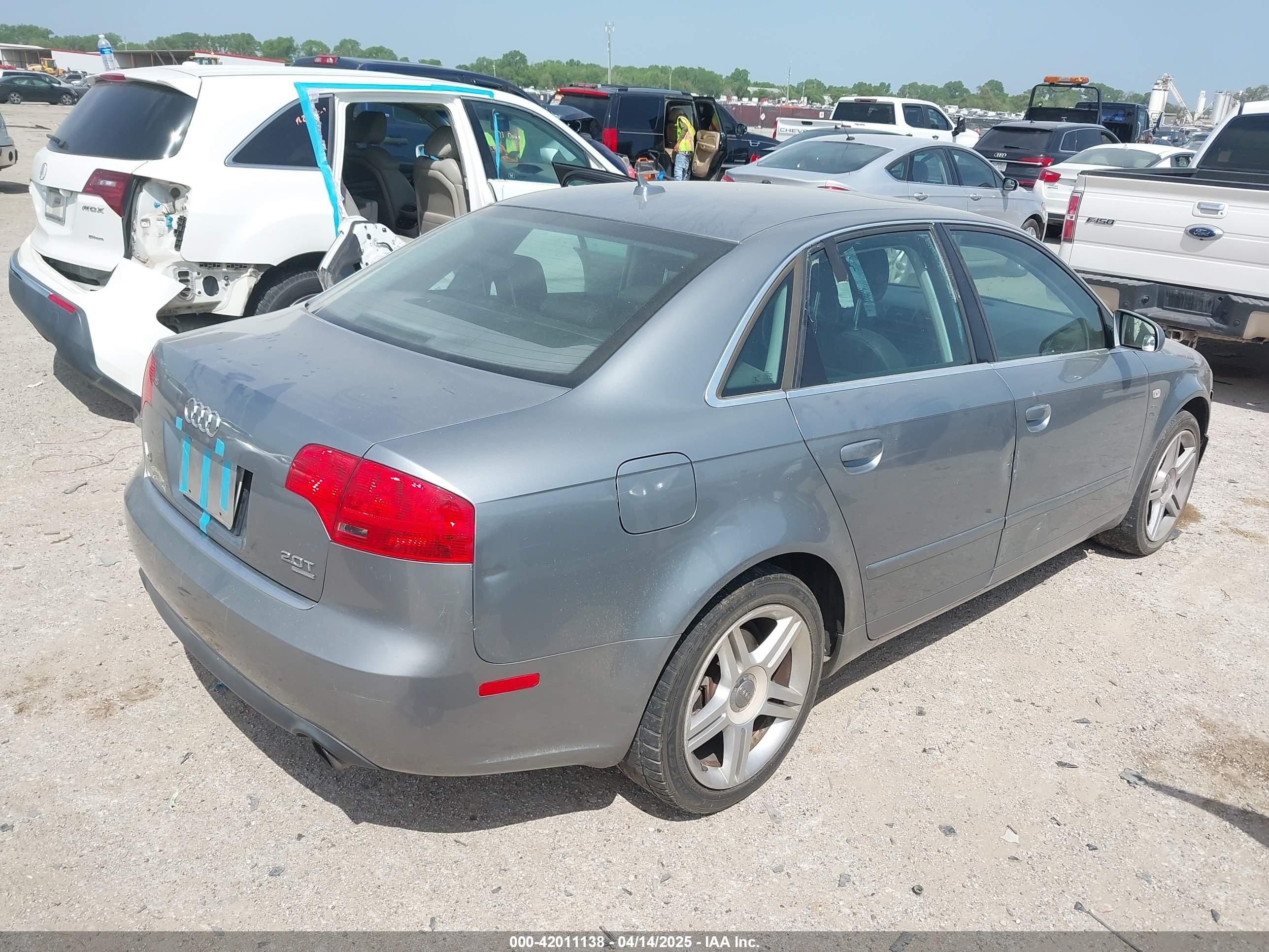 AUDI A4 image 4