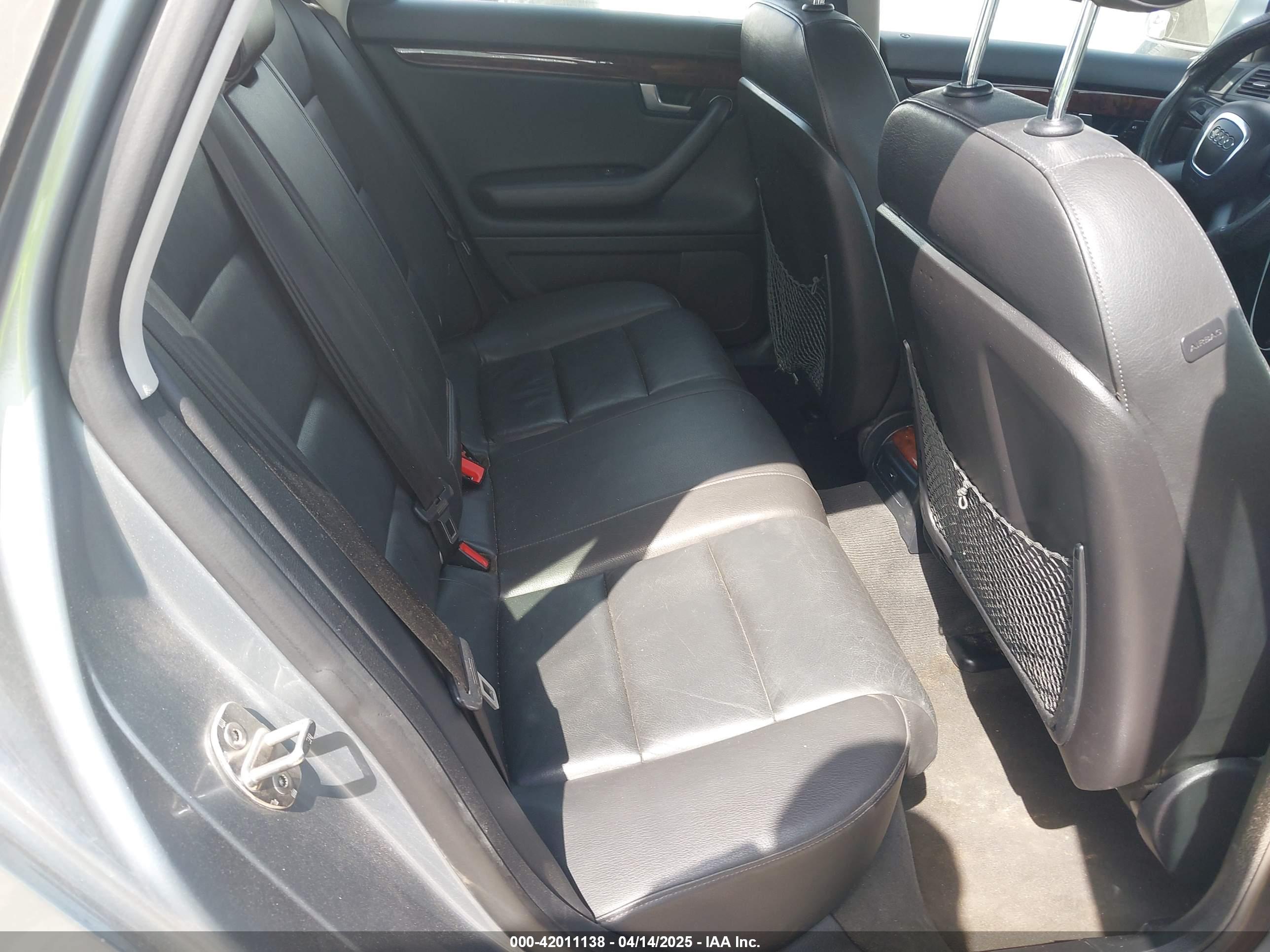 AUDI A4 image 8