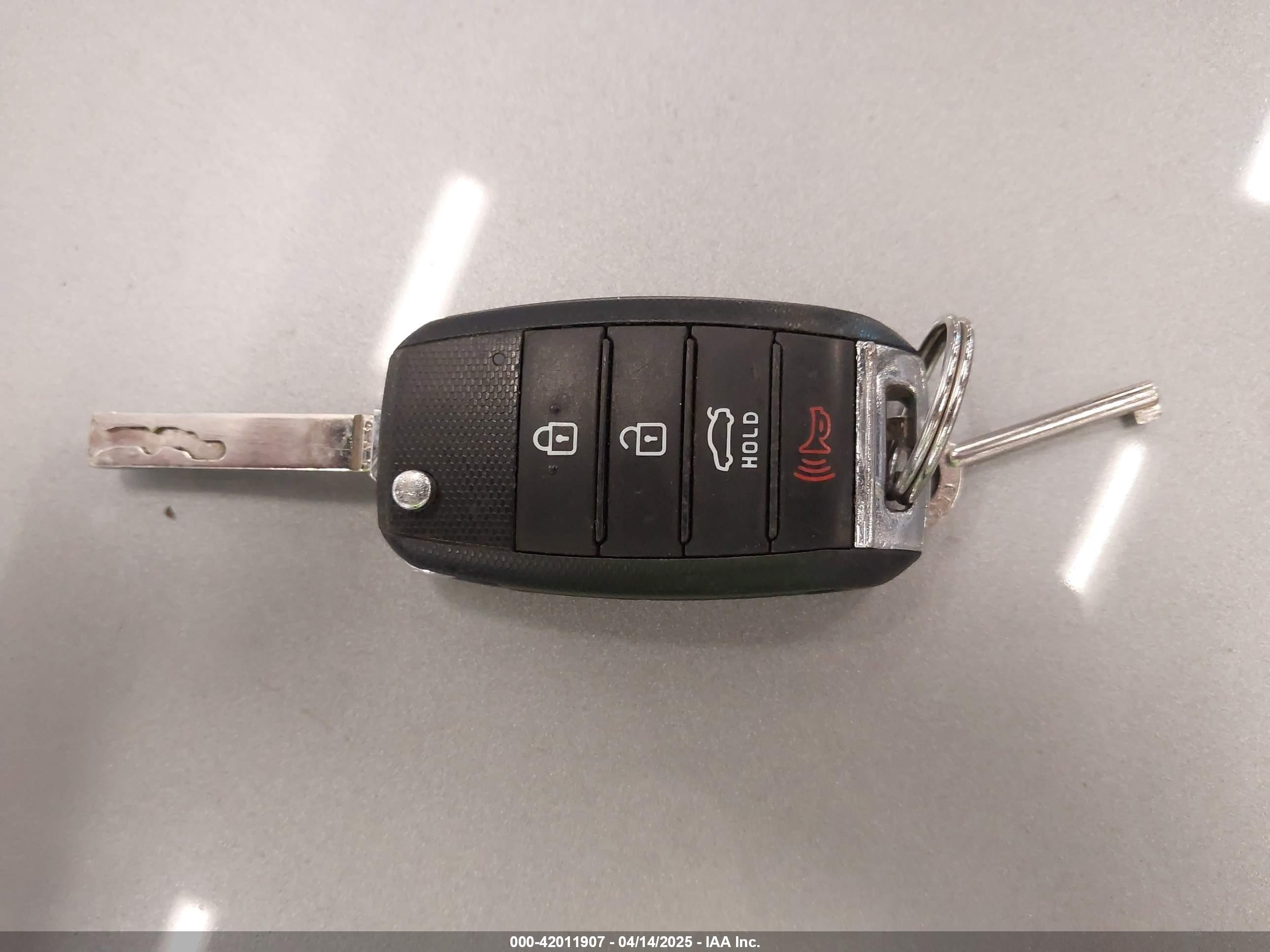 KIA OPTIMA image 11