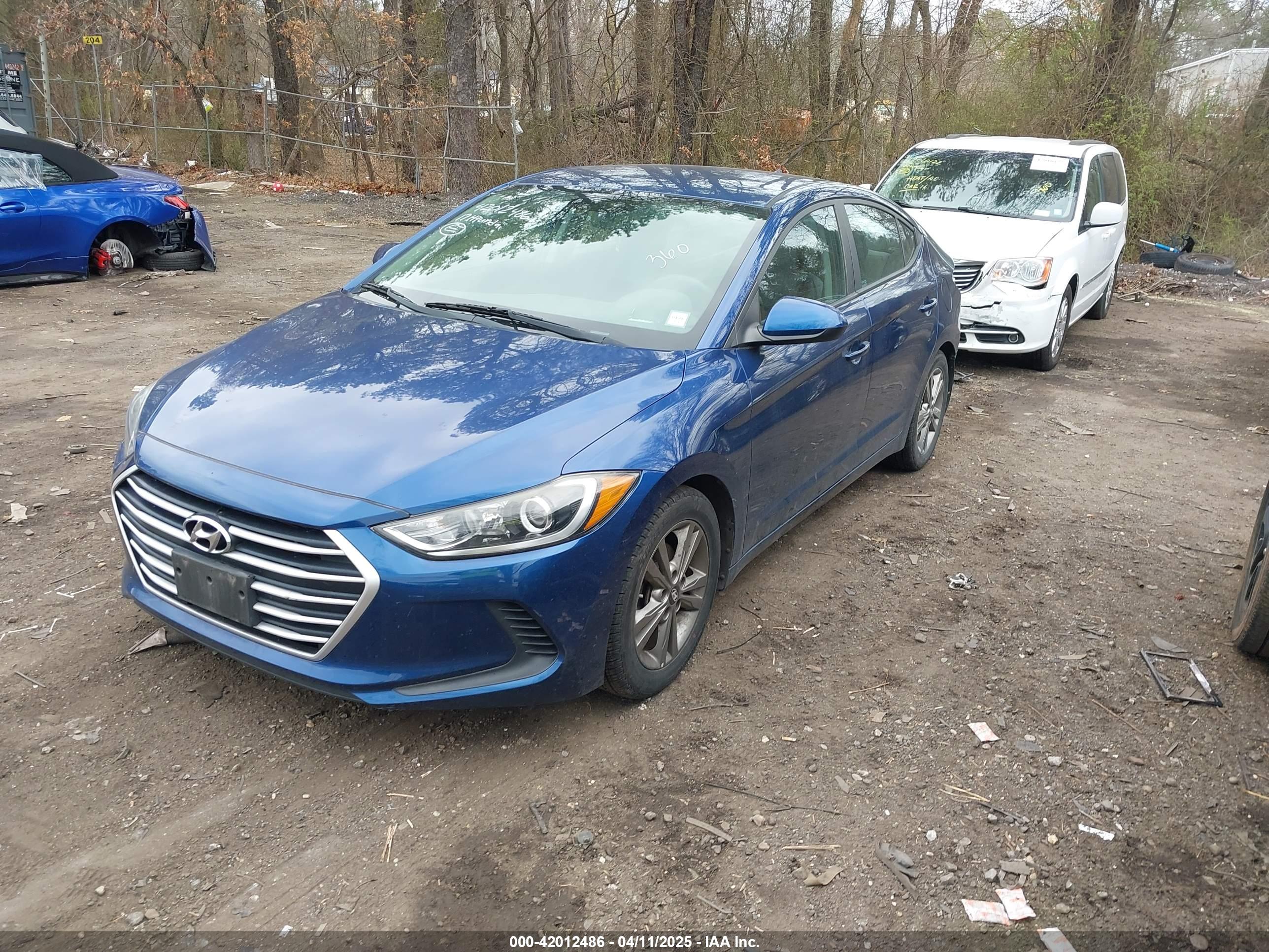HYUNDAI ELANTRA image 2