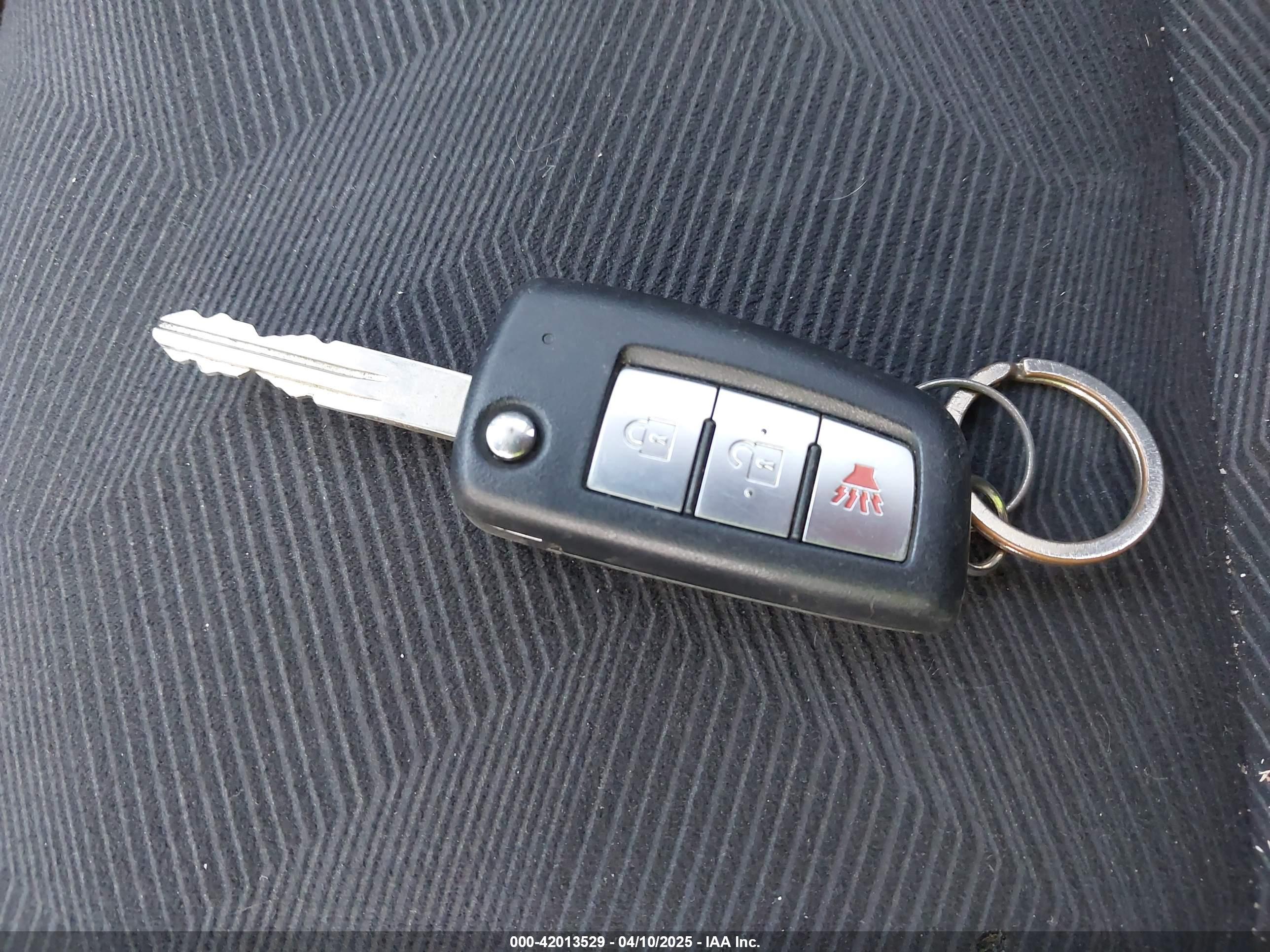 NISSAN ROGUE image 11