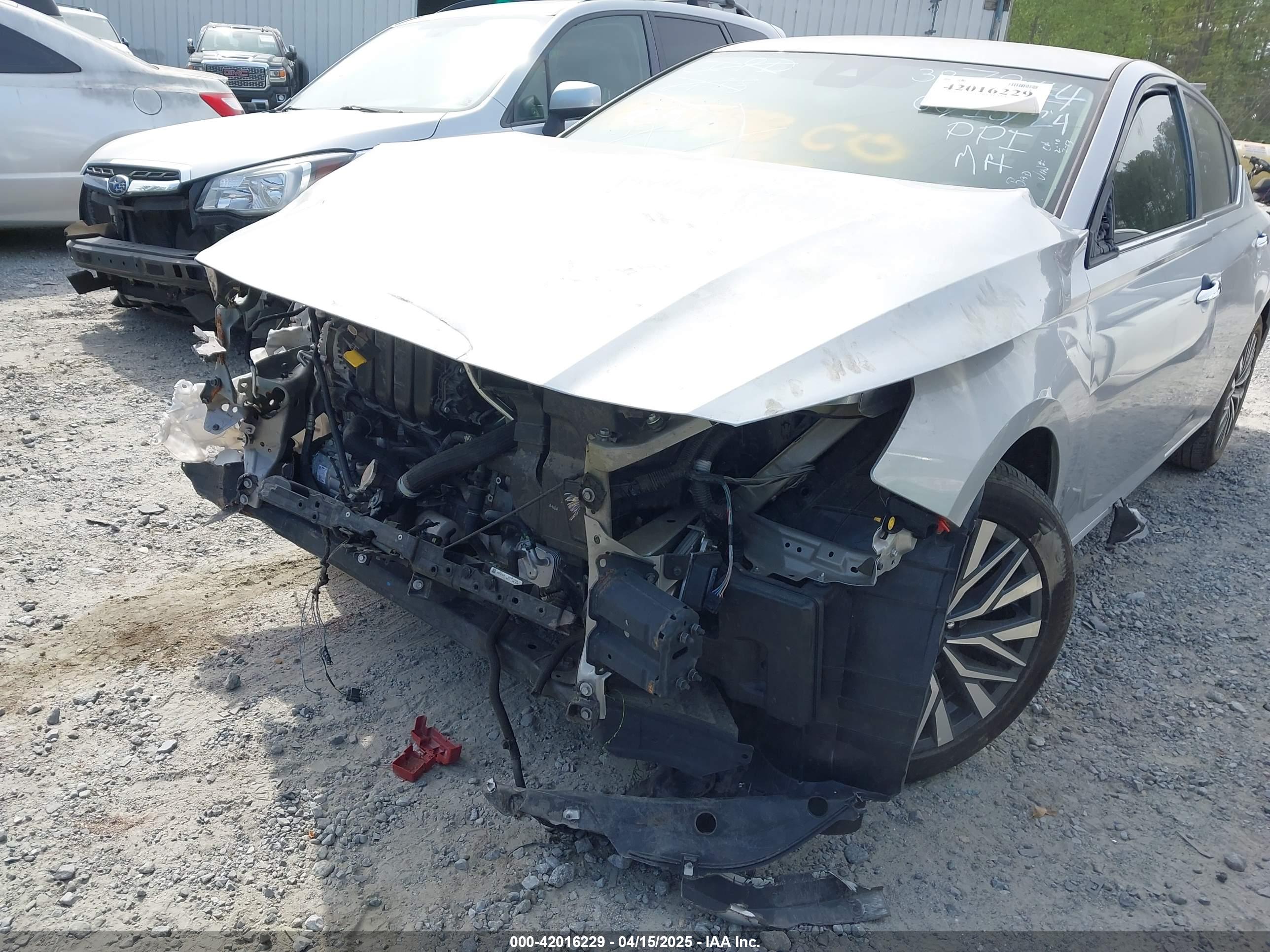NISSAN ALTIMA image 6