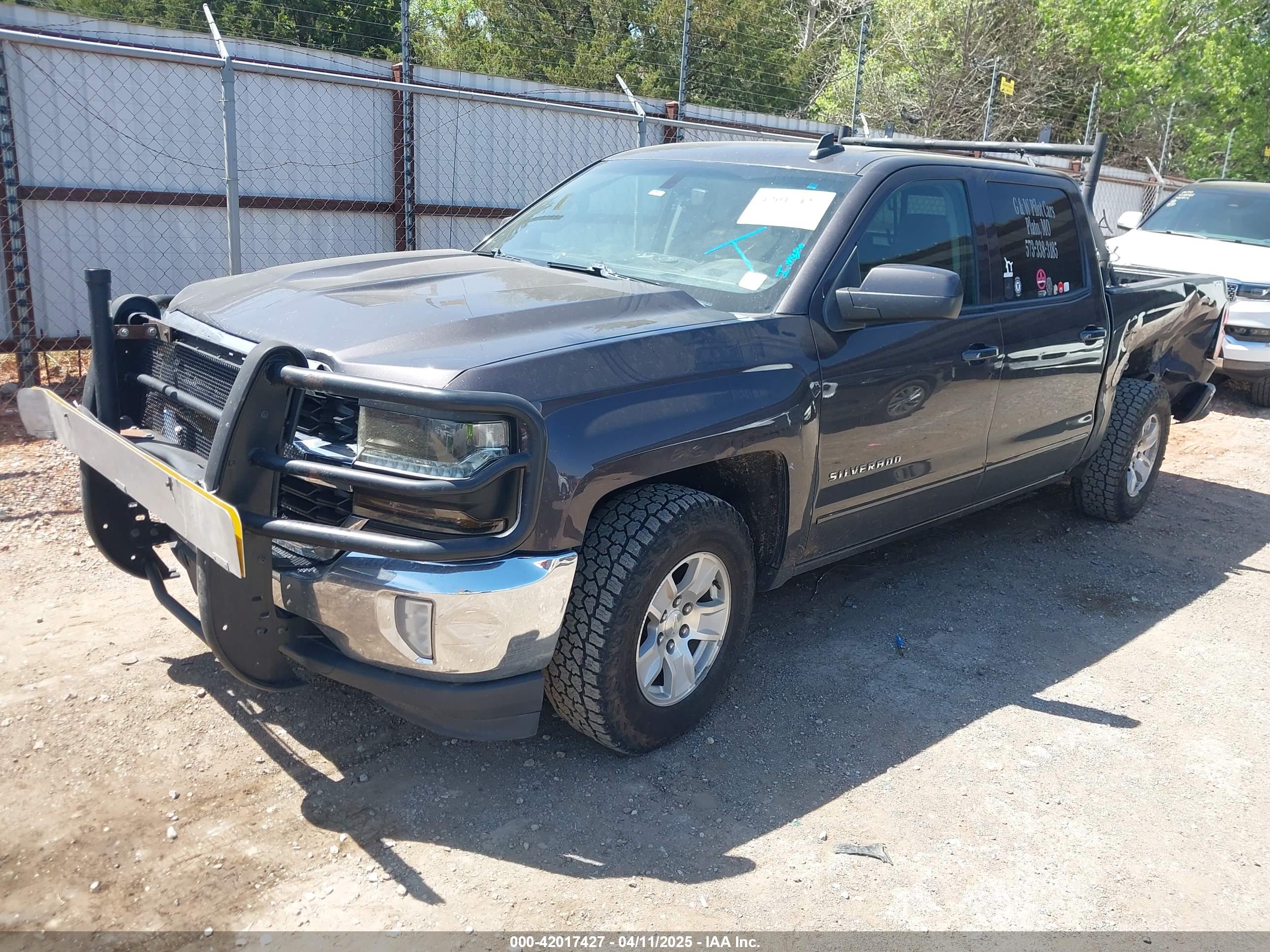 CHEVROLET SILVERADO image 2