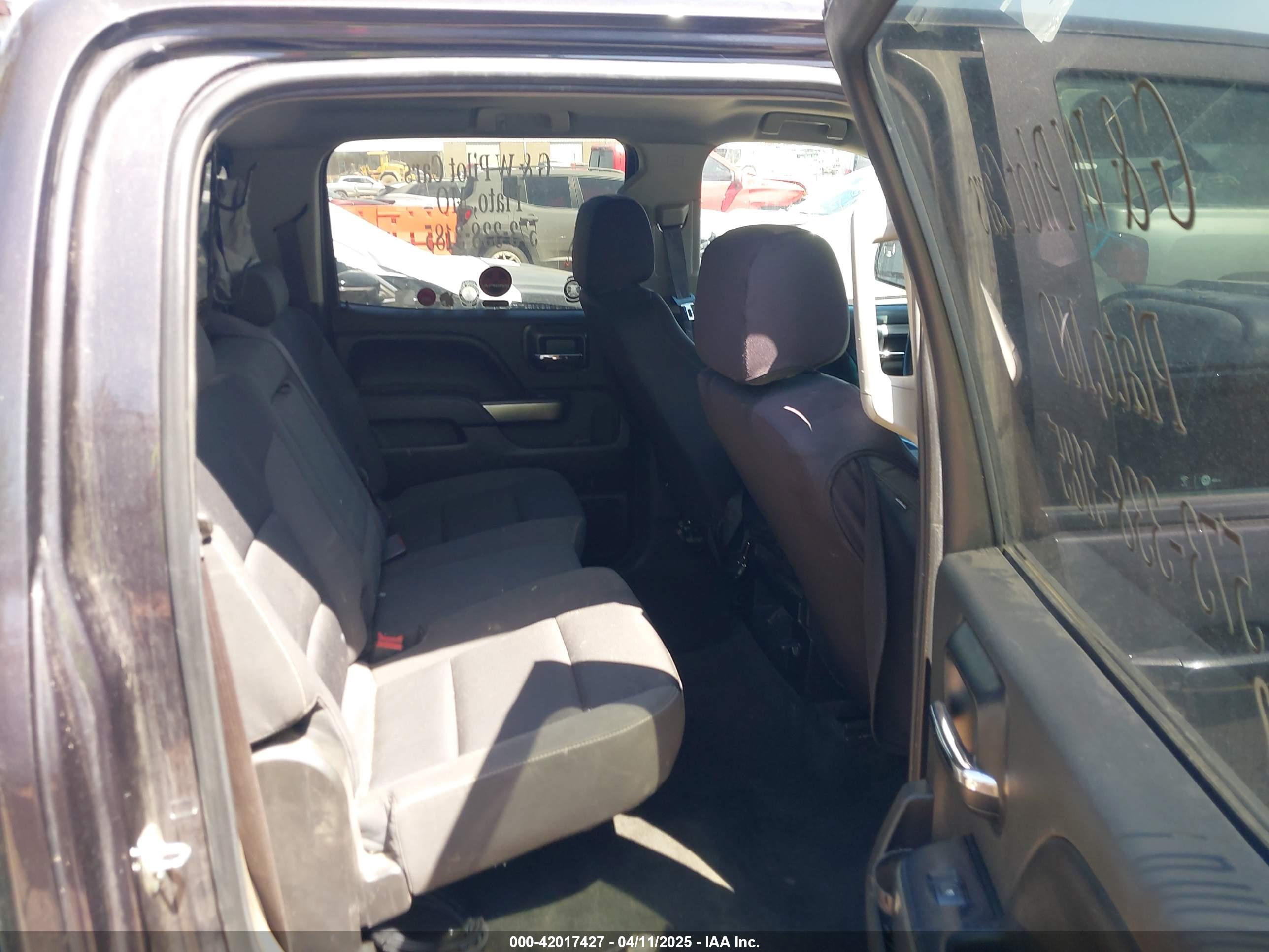 CHEVROLET SILVERADO image 8