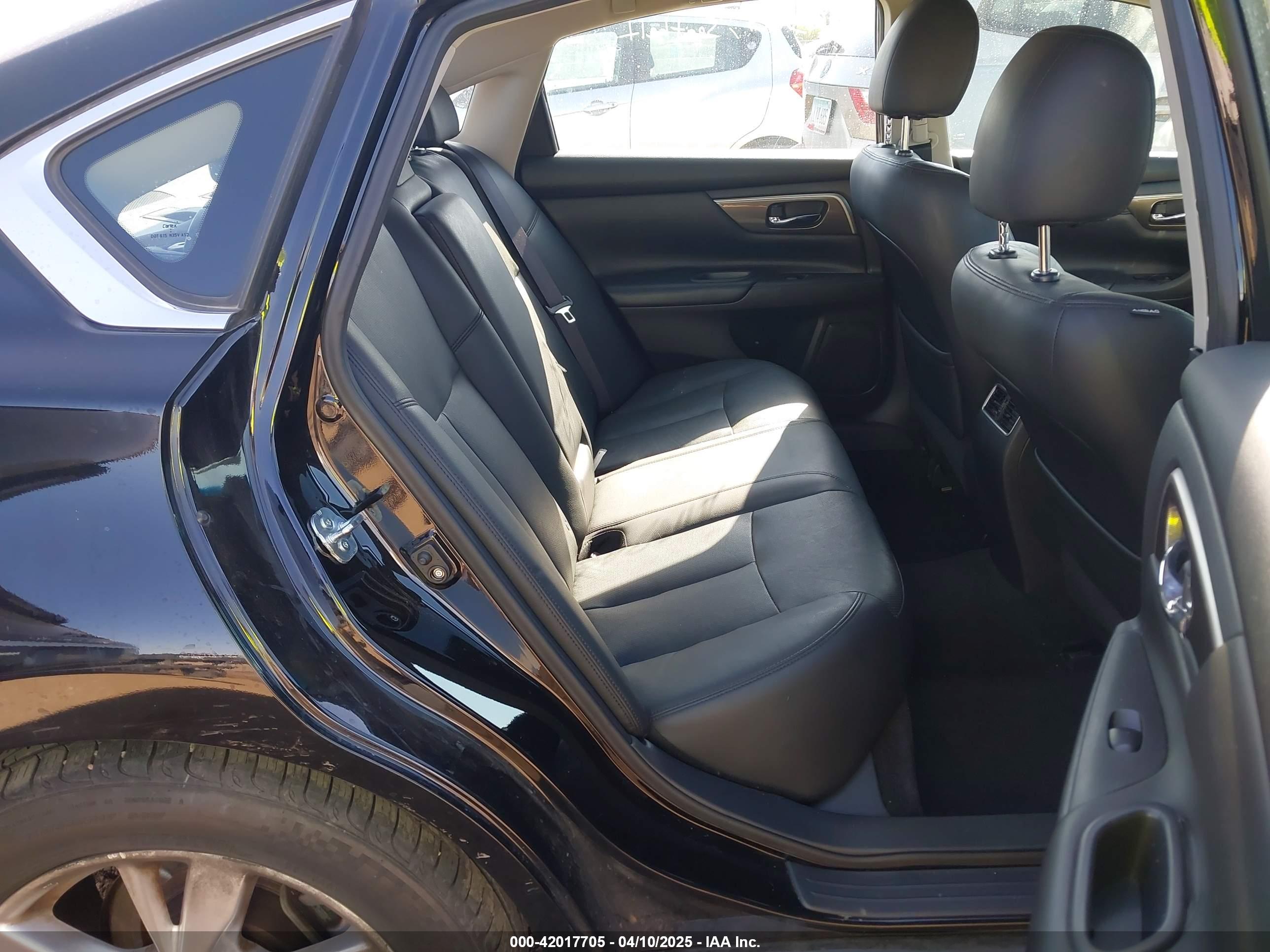 NISSAN ALTIMA image 8