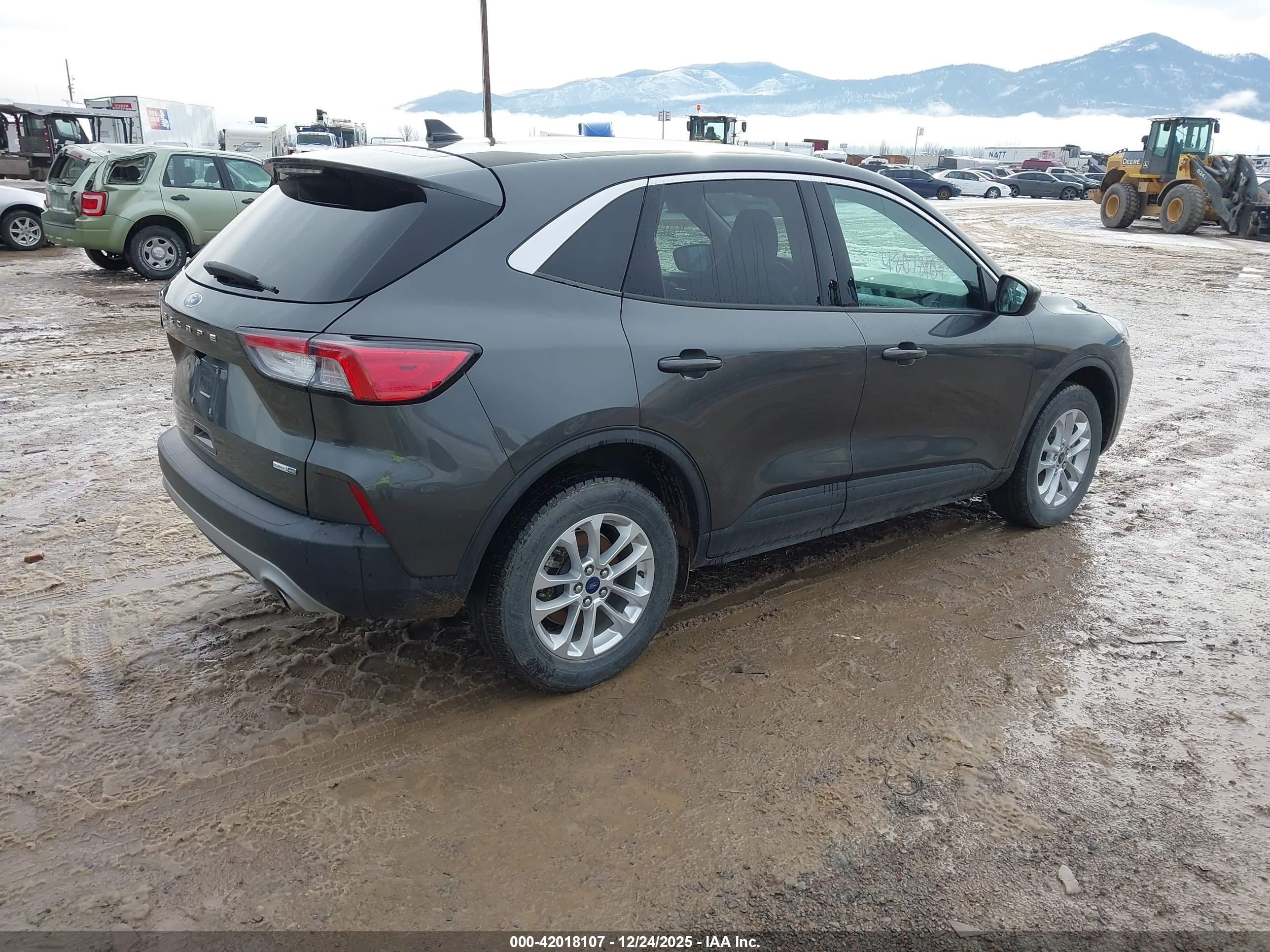 FORD ESCAPE image 4