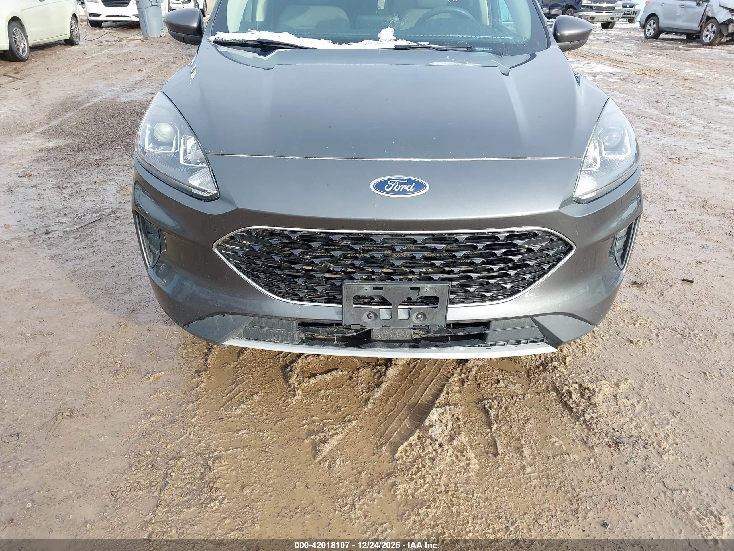 FORD ESCAPE image 6
