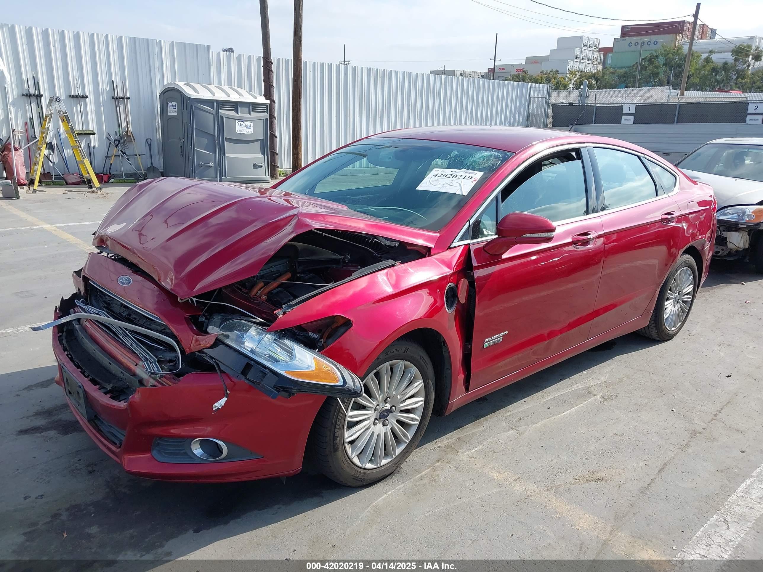 FORD FUSION image 2