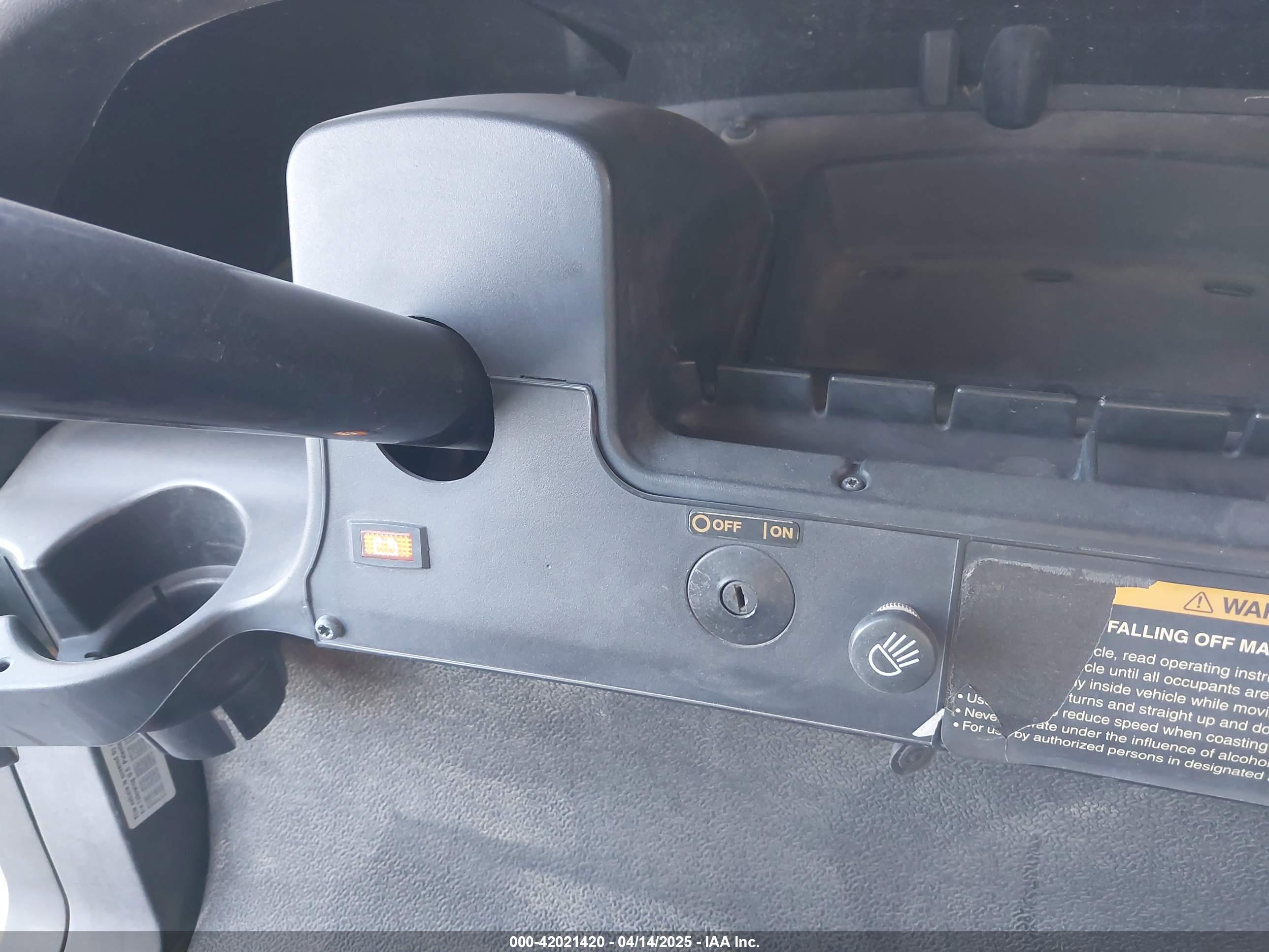 CLUB CAR image 7
