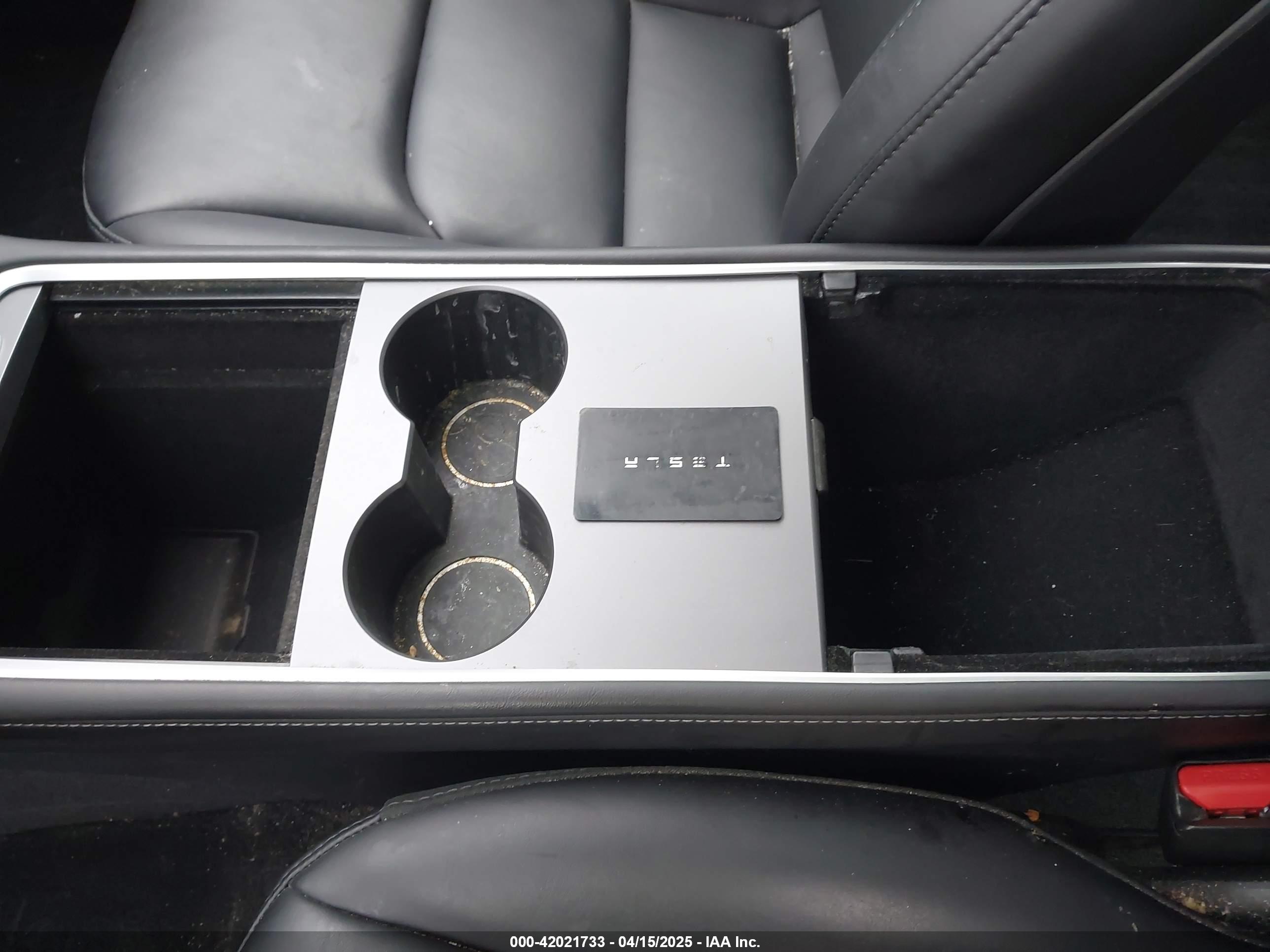 TESLA MODEL image 11