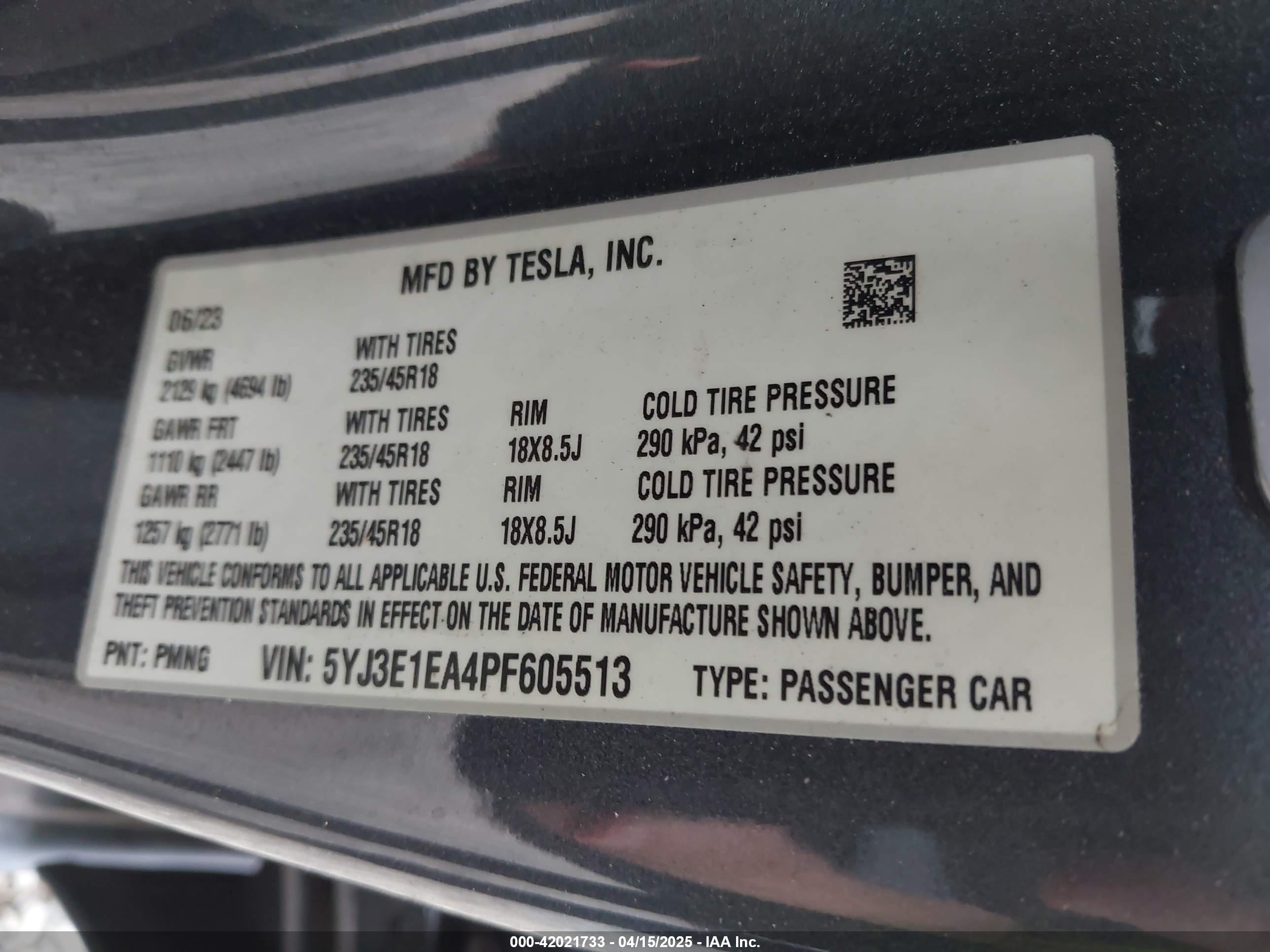 TESLA MODEL image 9