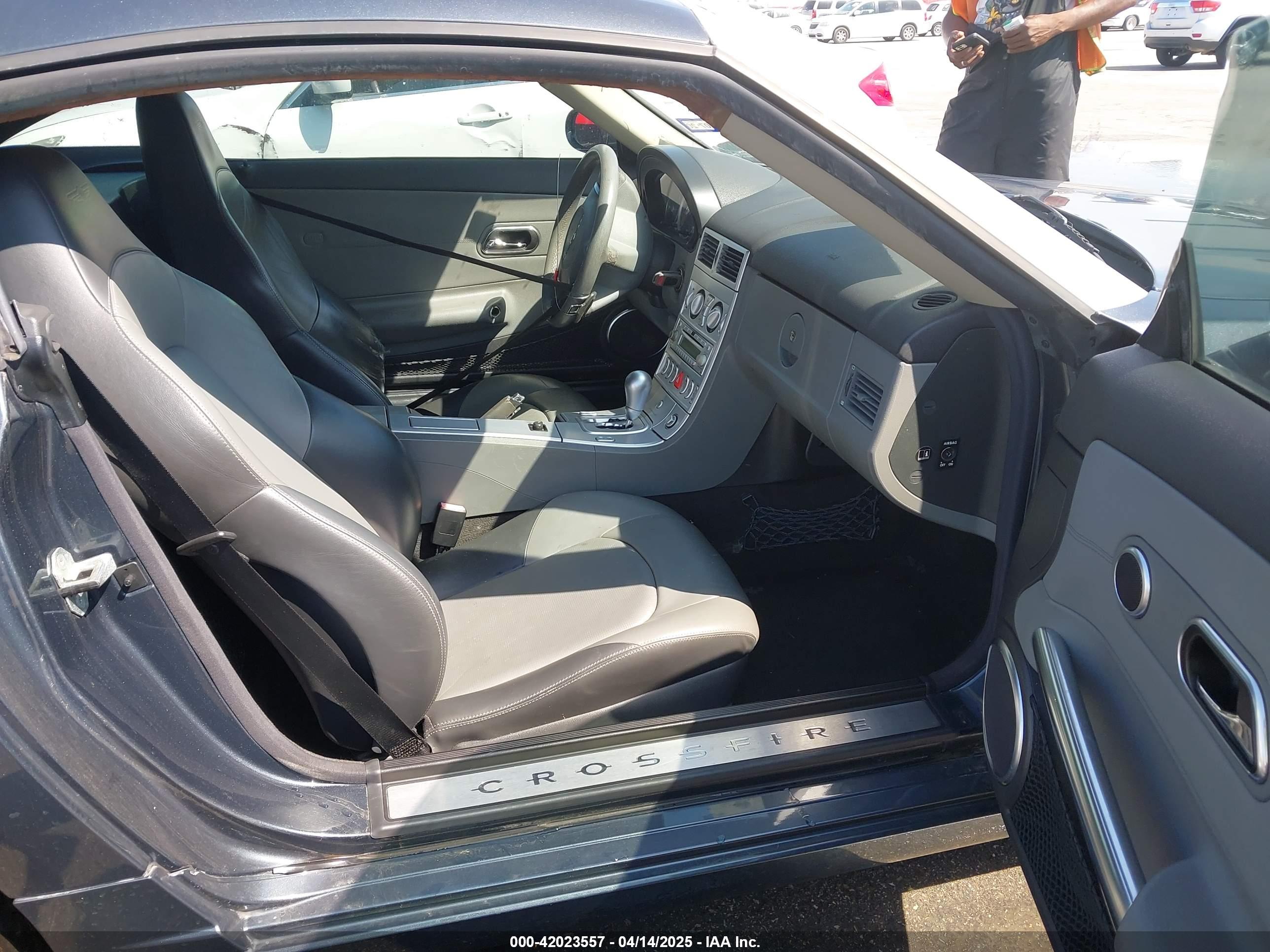 CHRYSLER CROSSFIRE image 5