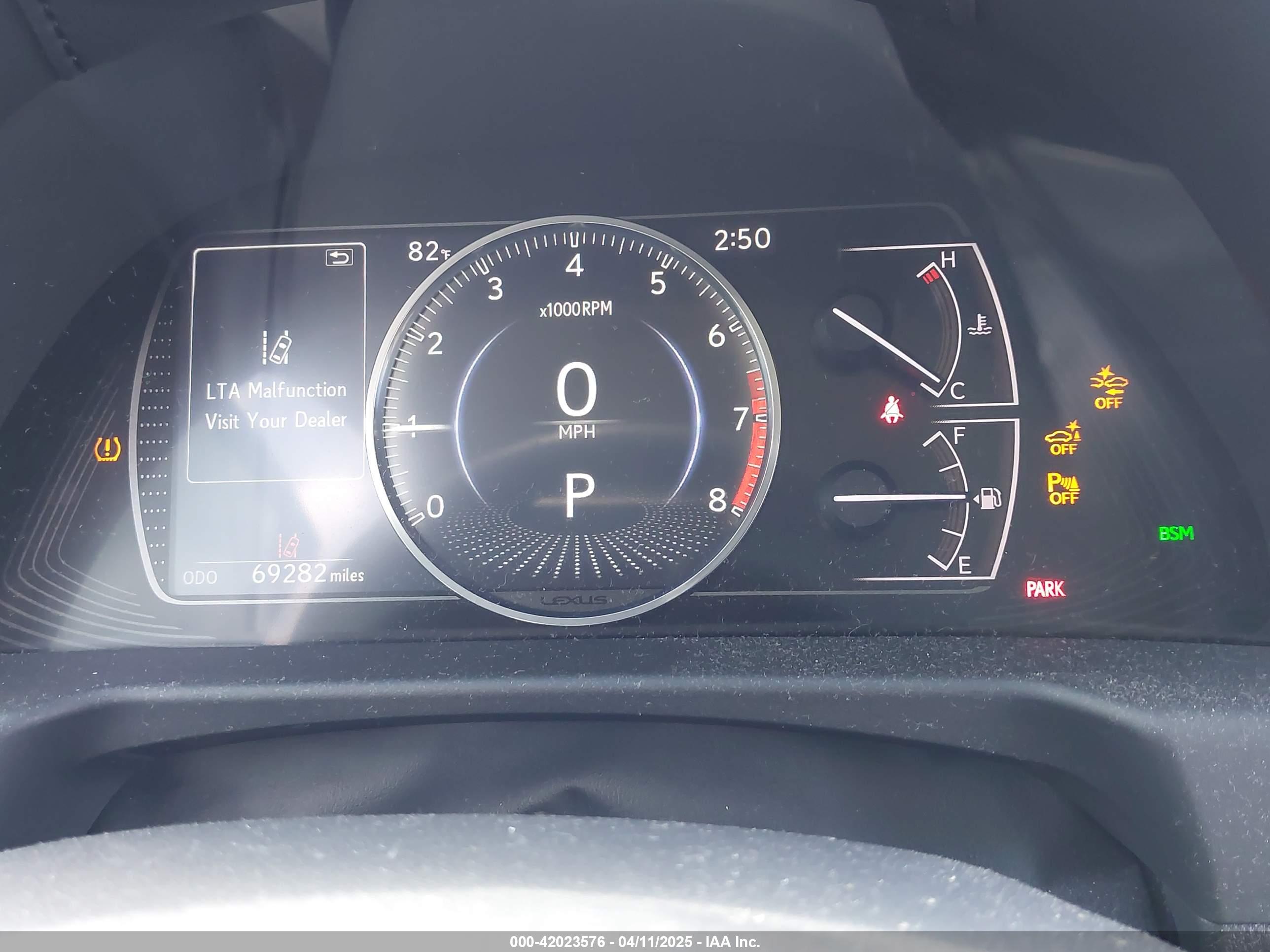 LEXUS ES image 7