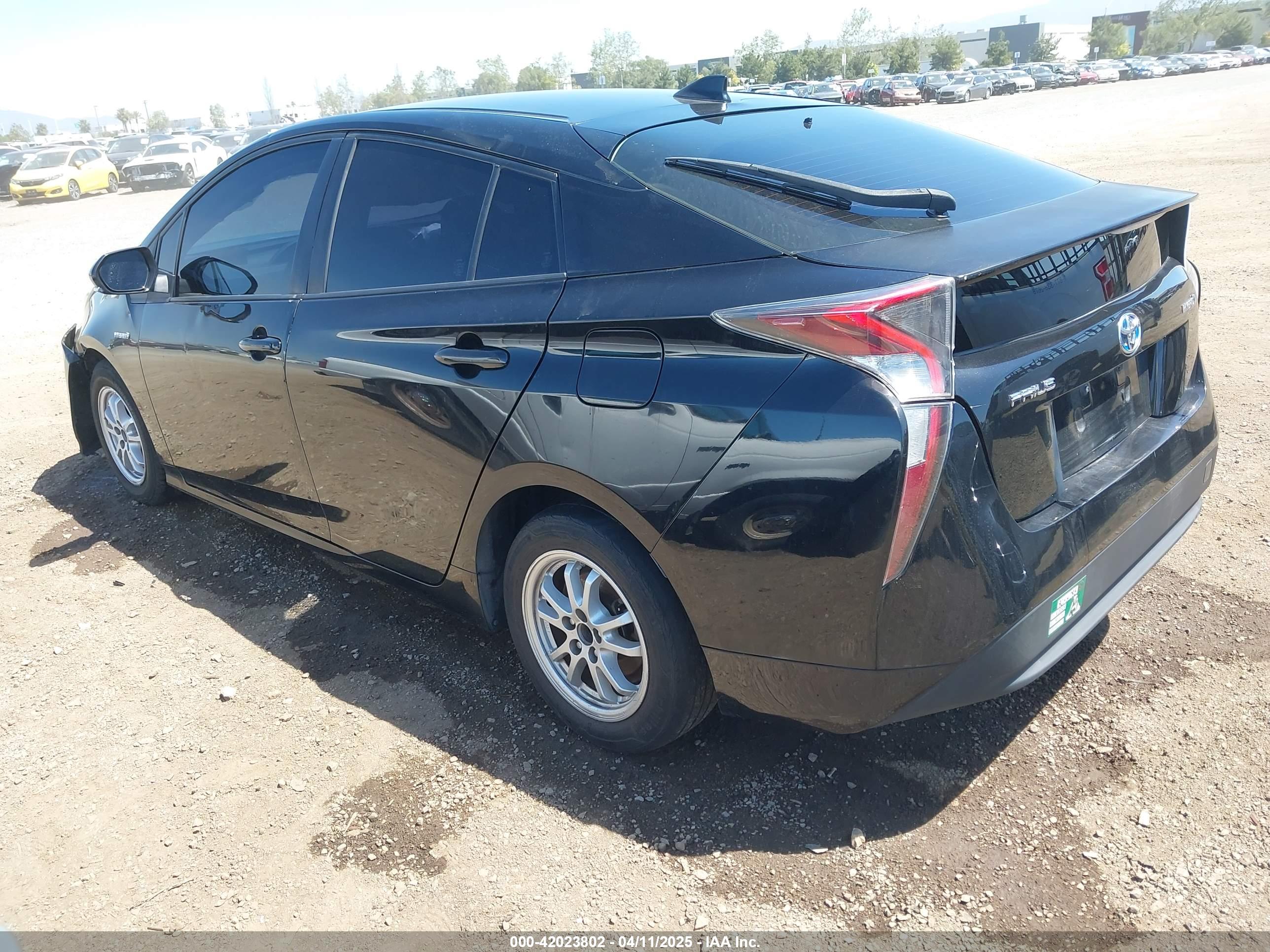 TOYOTA PRIUS image 3