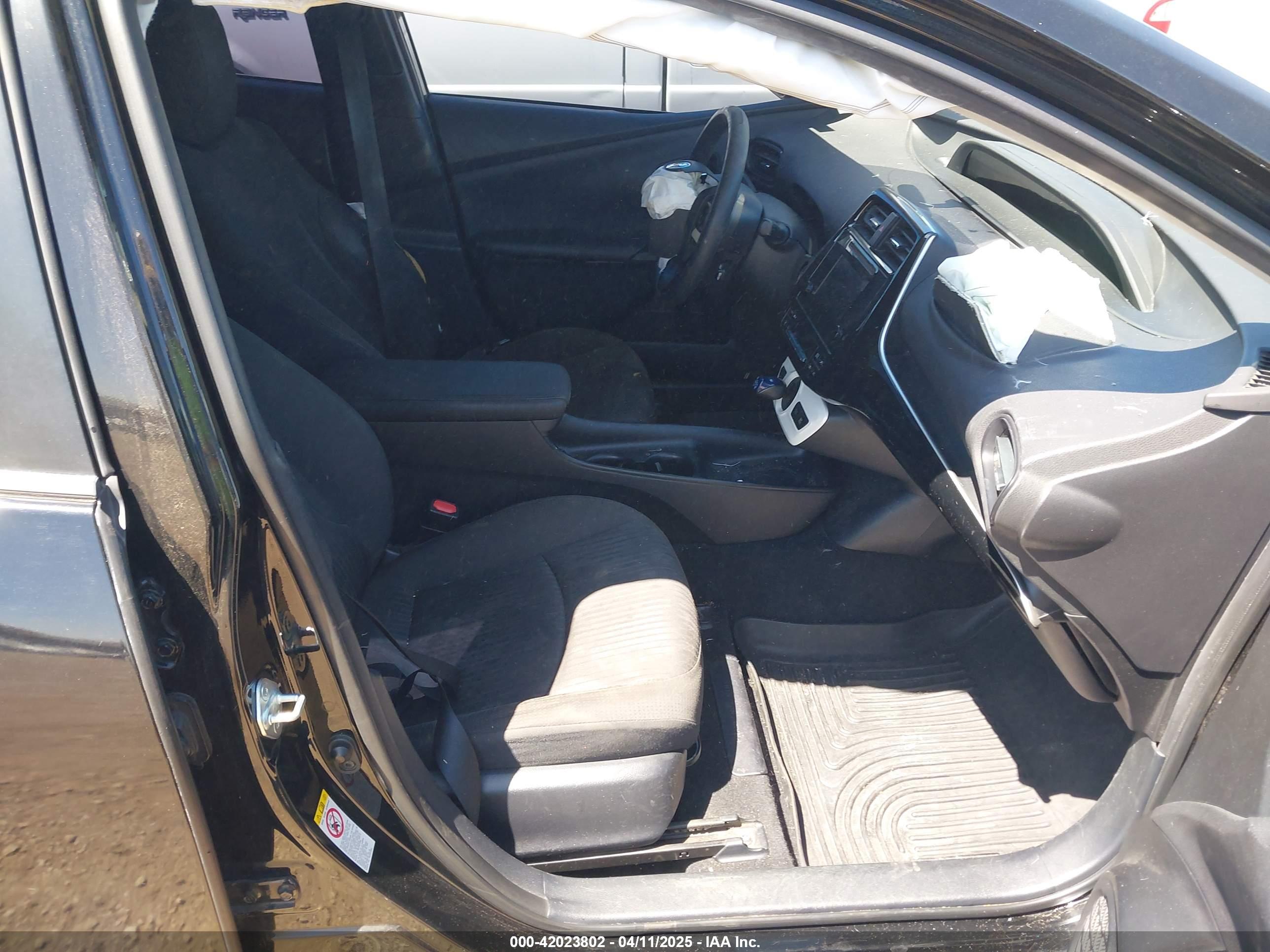 TOYOTA PRIUS image 5