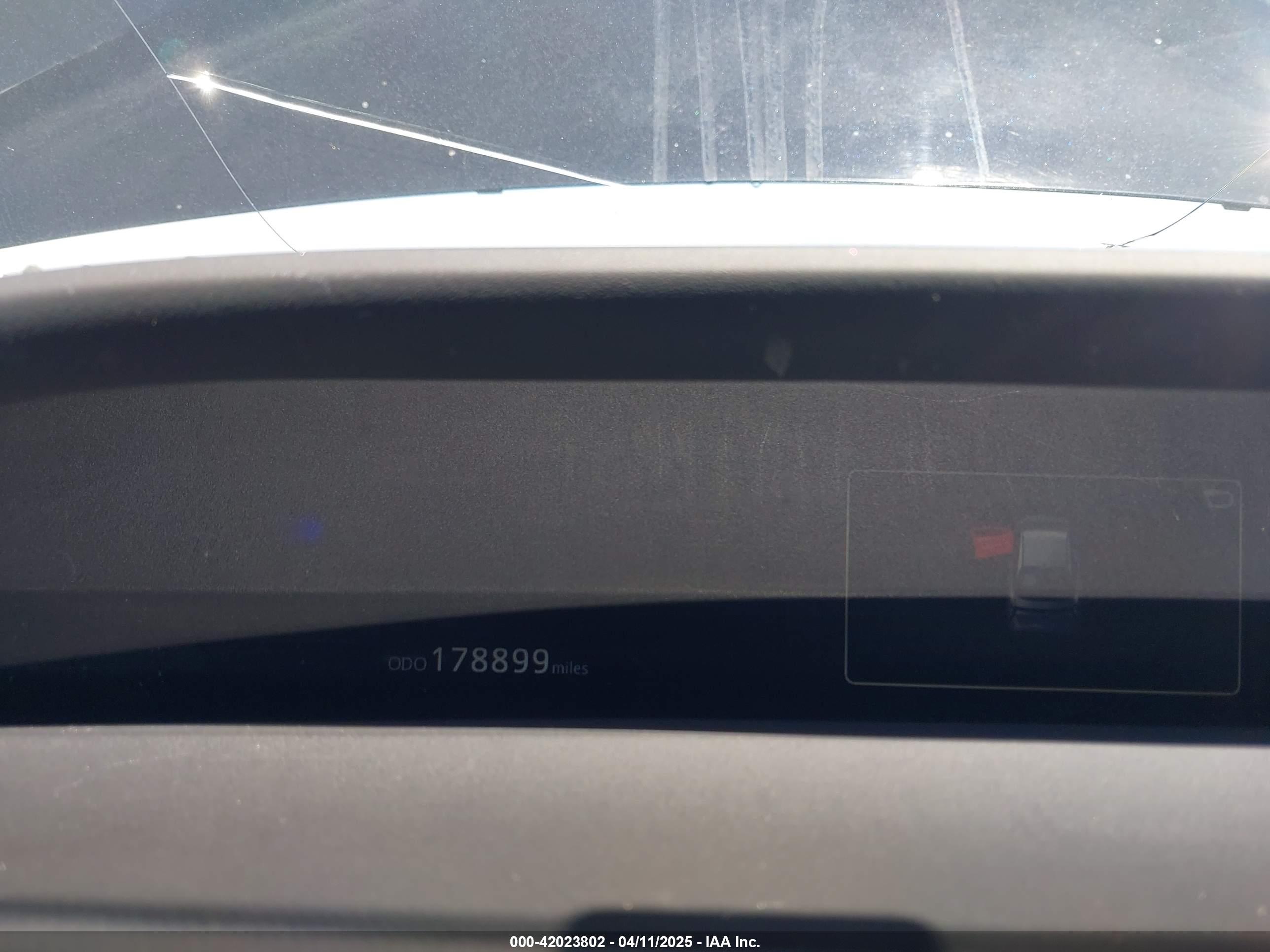 TOYOTA PRIUS image 7