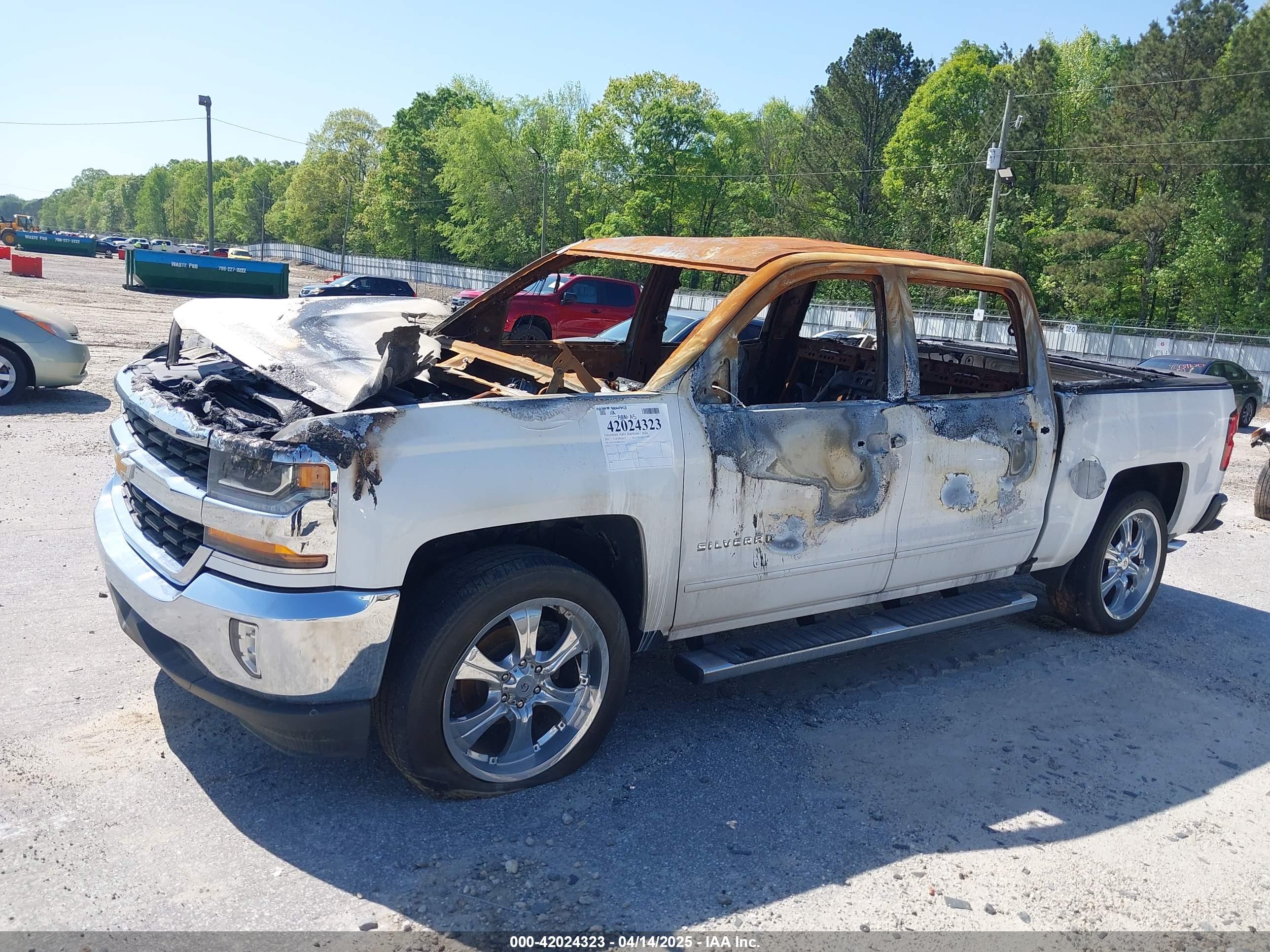 CHEVROLET SILVERADO image 2