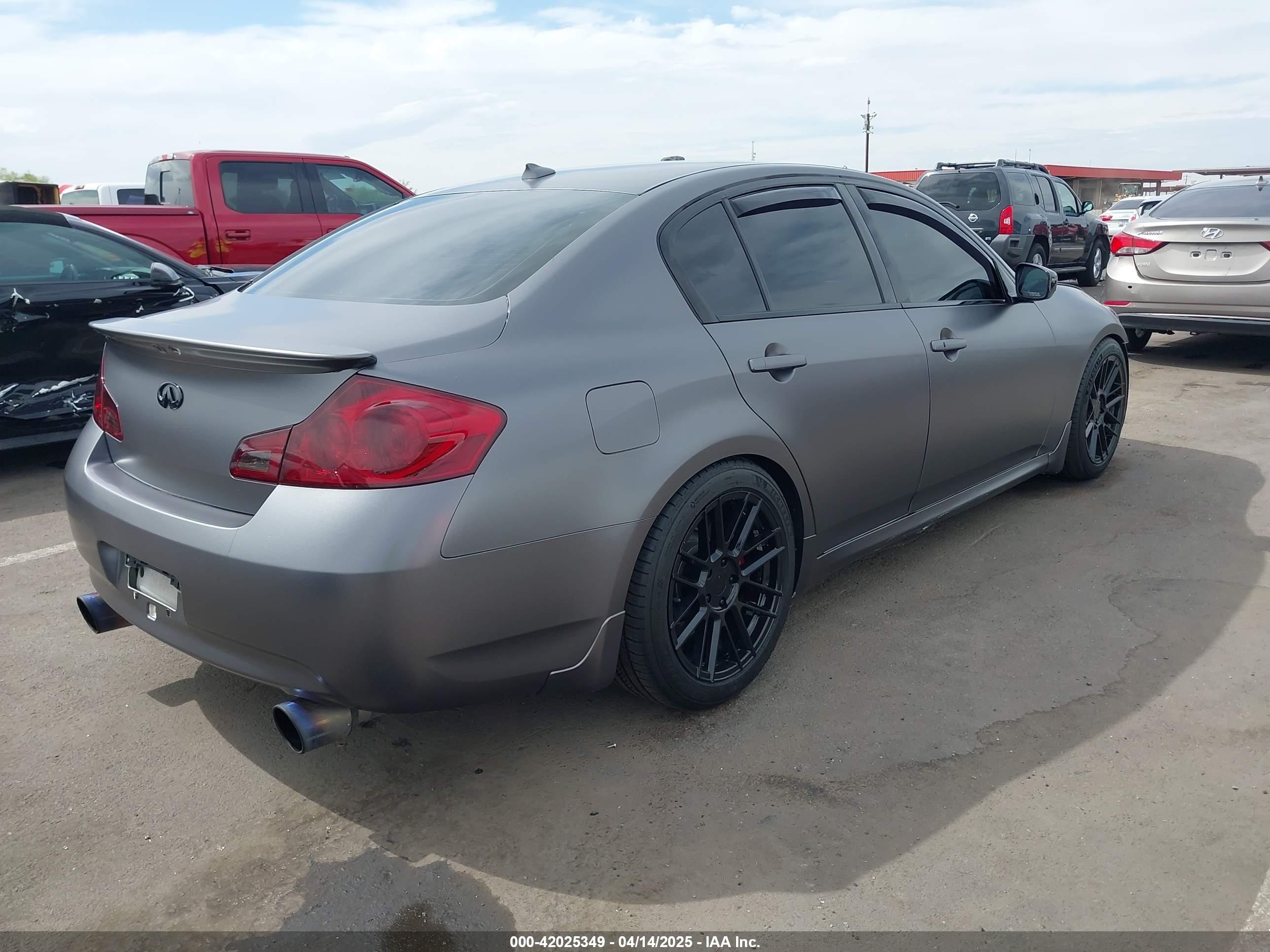 INFINITI G37X image 4
