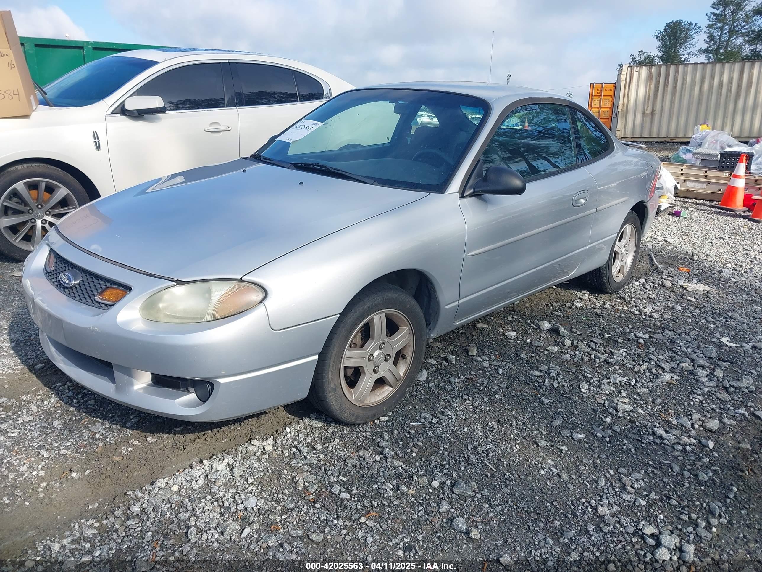 FORD ZX2 image 2
