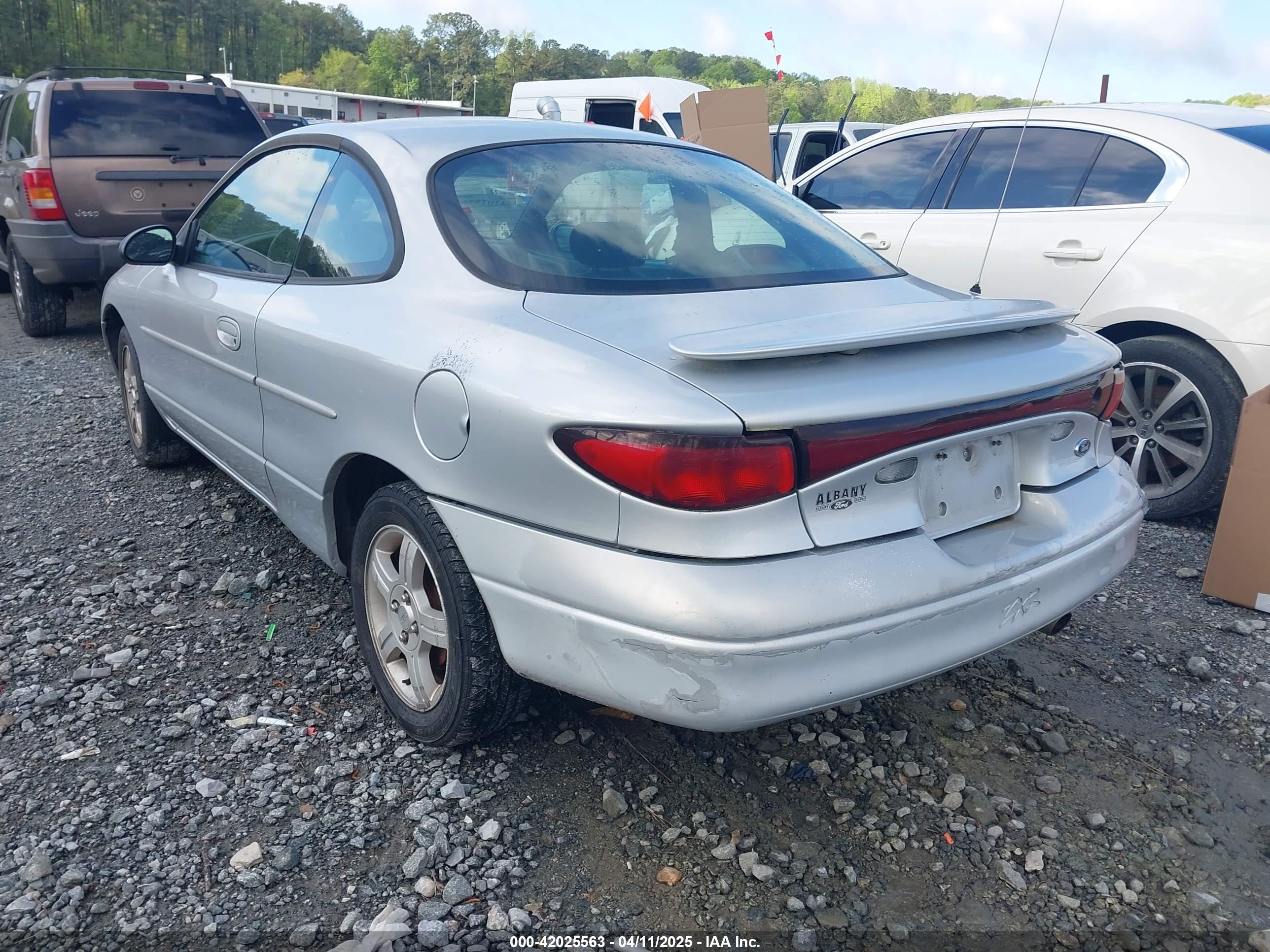 FORD ZX2 image 3
