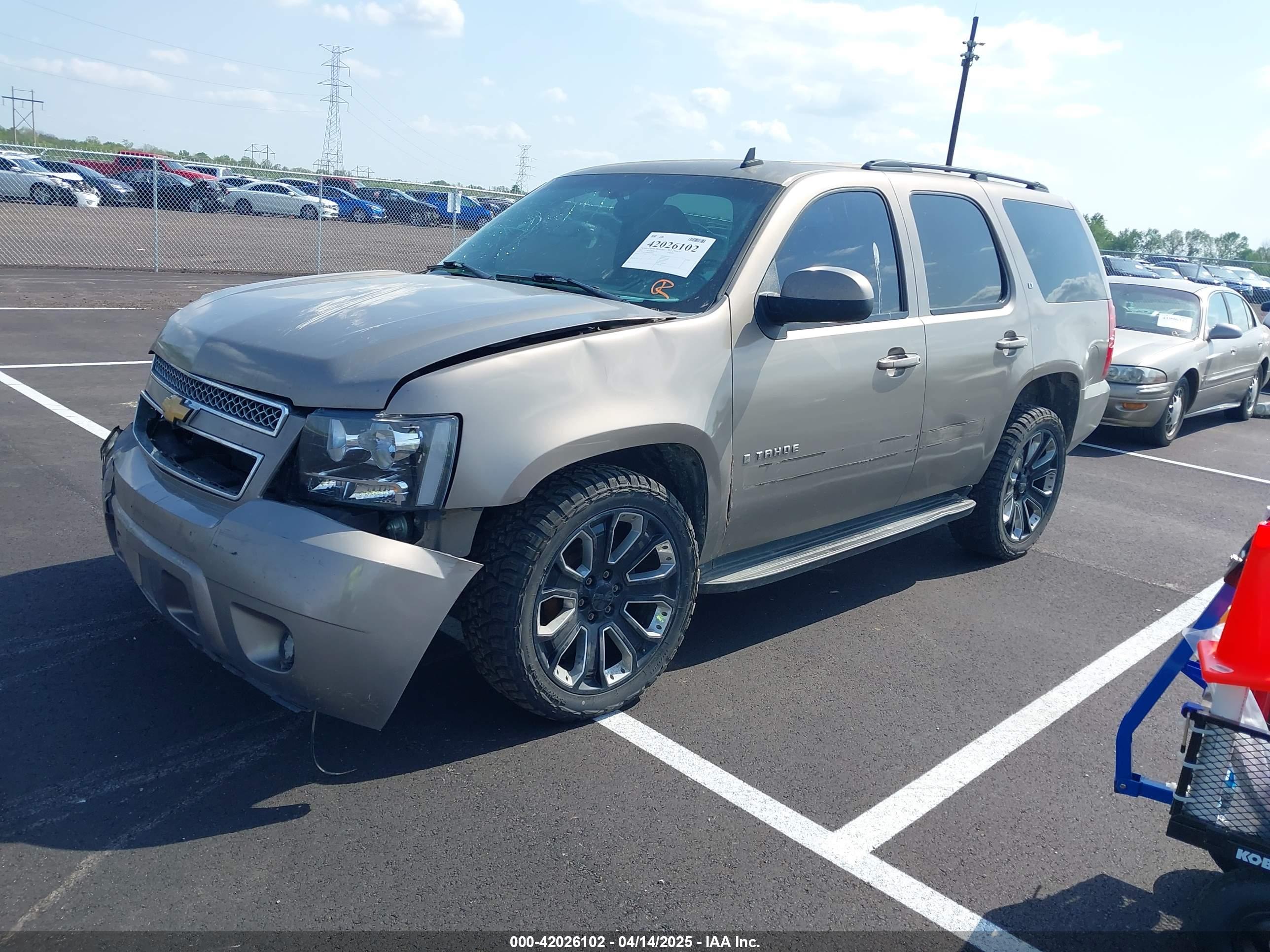 CHEVROLET TAHOE image 2