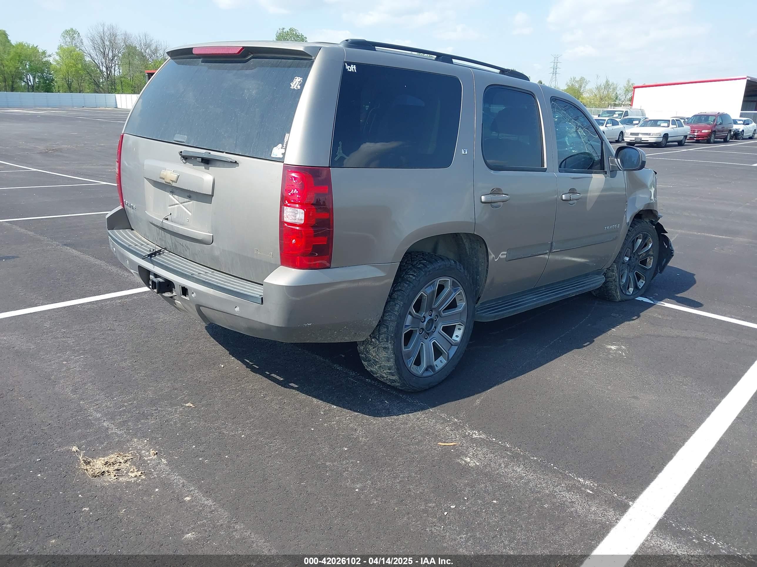 CHEVROLET TAHOE image 4