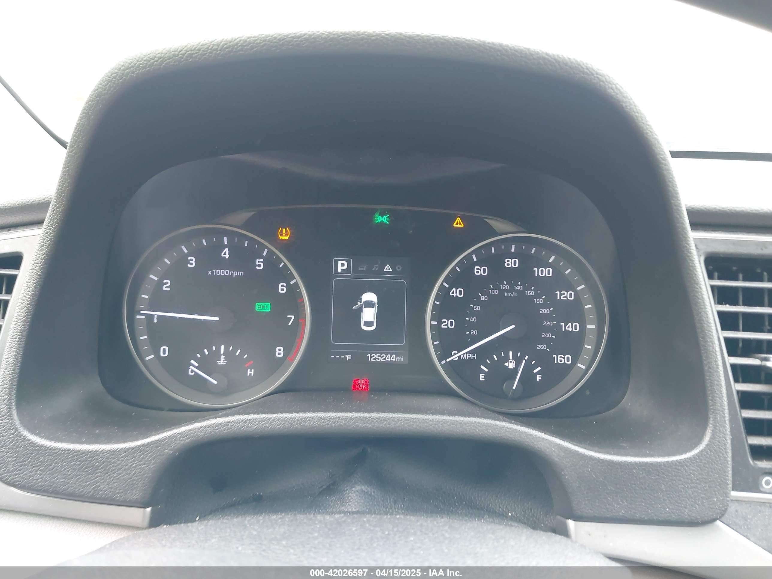 HYUNDAI ELANTRA image 7