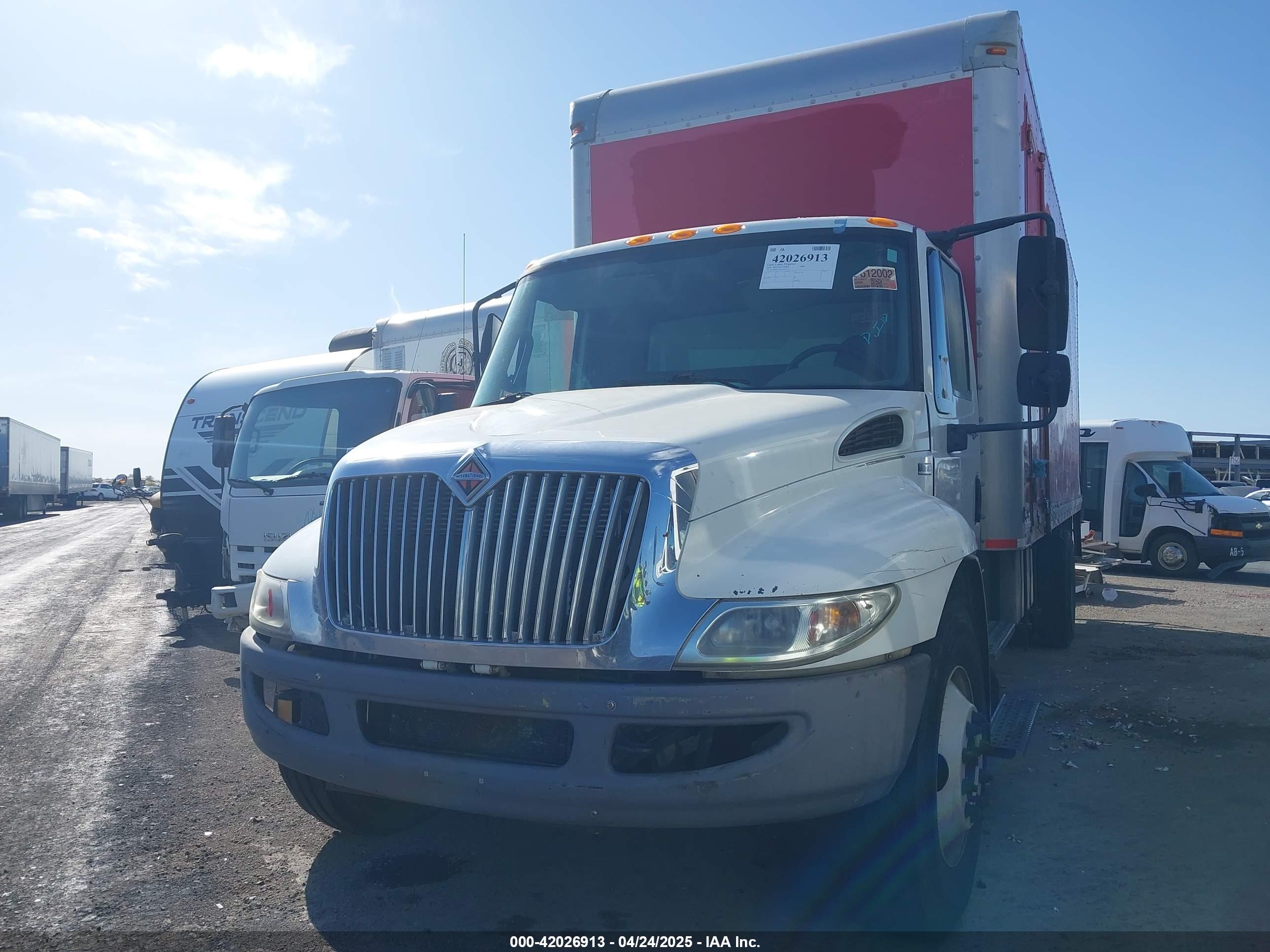 INTERNATIONAL 4000 image 2