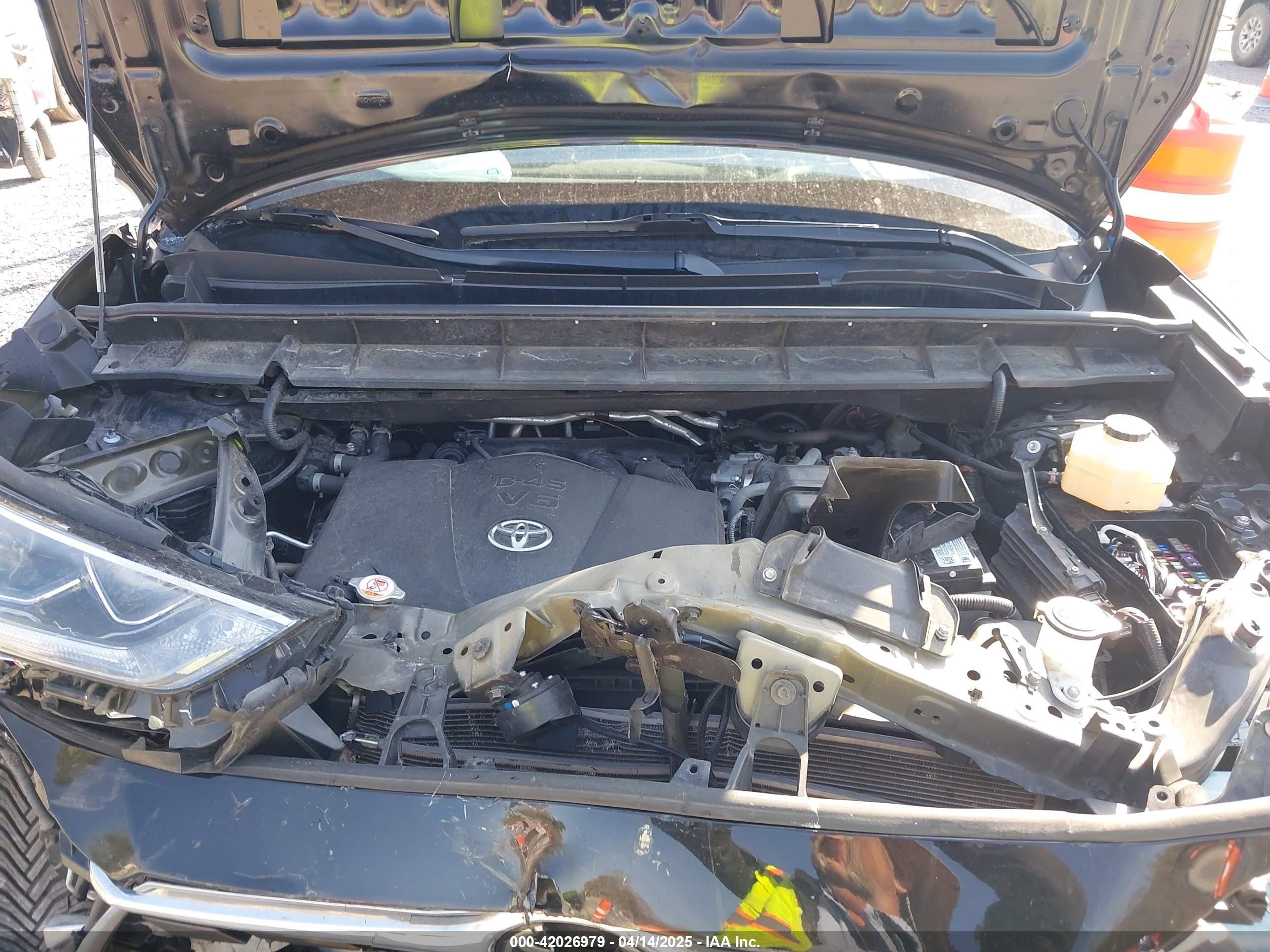 TOYOTA HIGHLANDER image 10