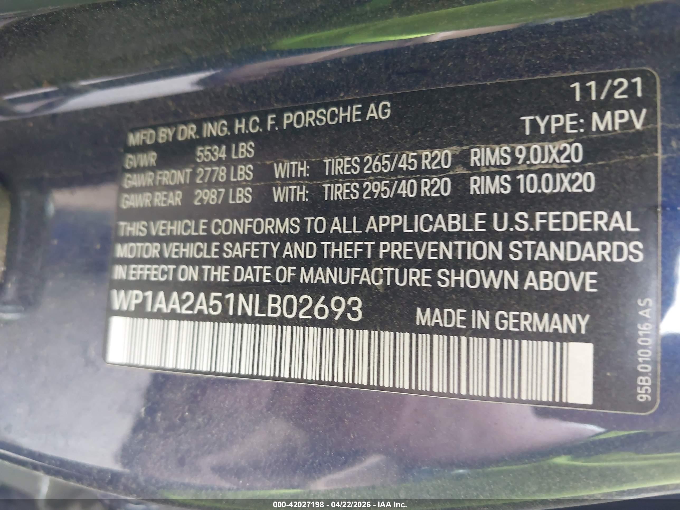 PORSCHE MACAN image 9