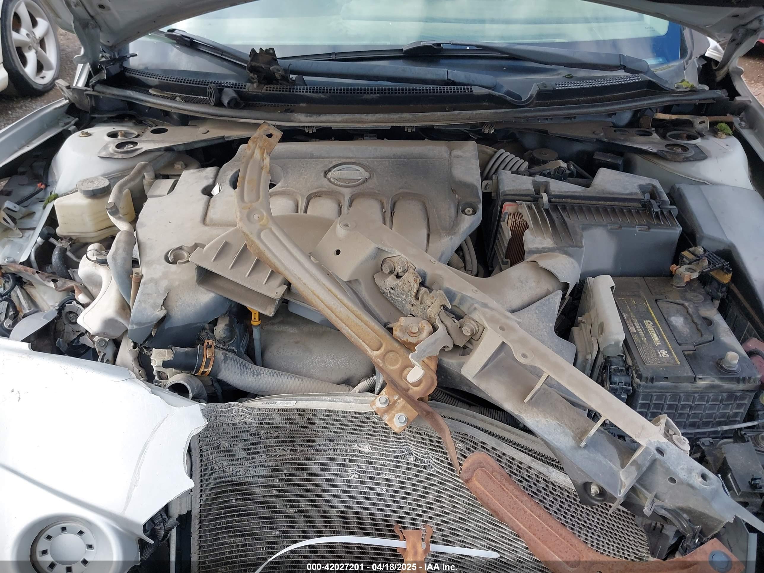 NISSAN ALTIMA image 10