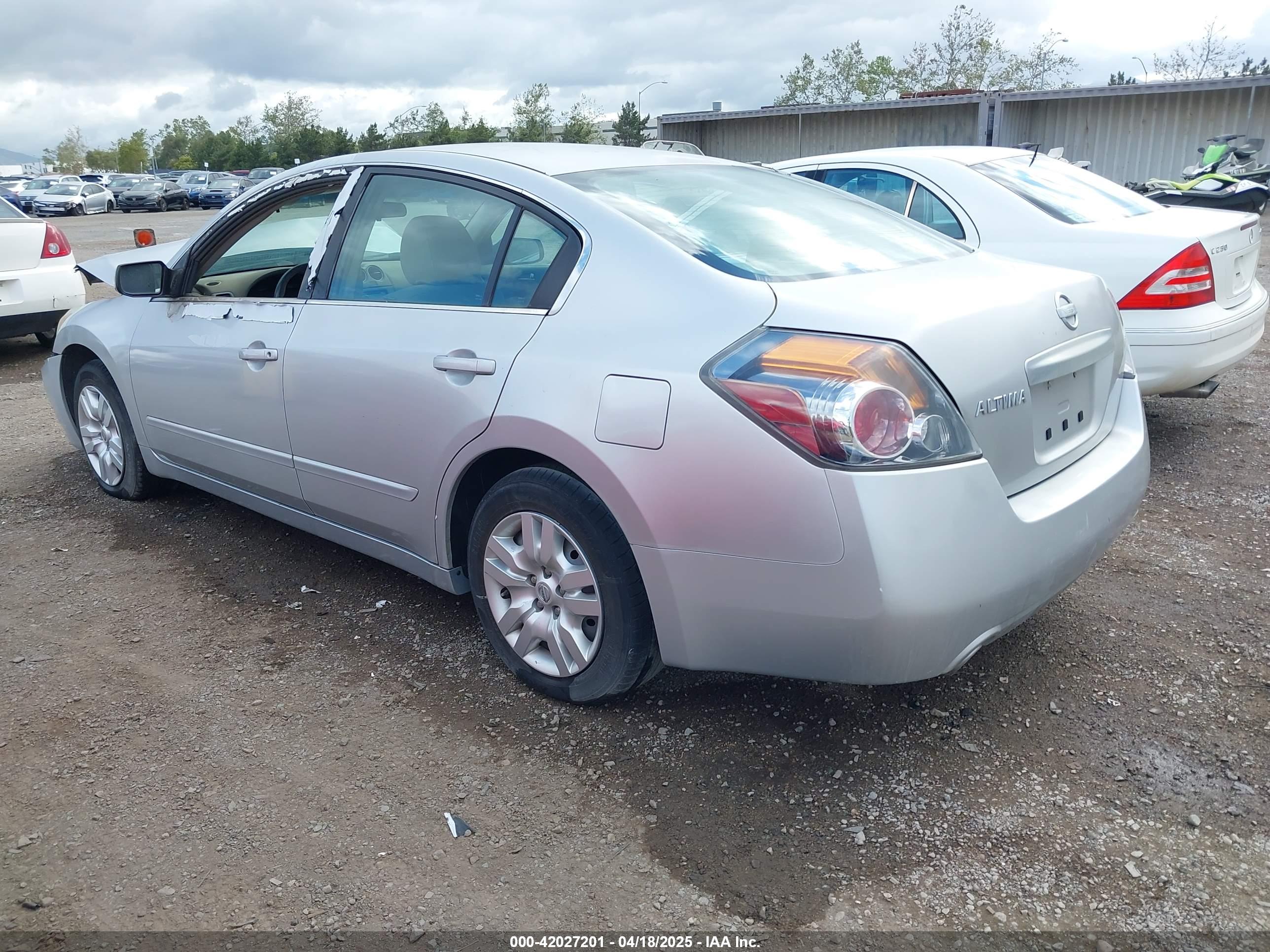 NISSAN ALTIMA image 3