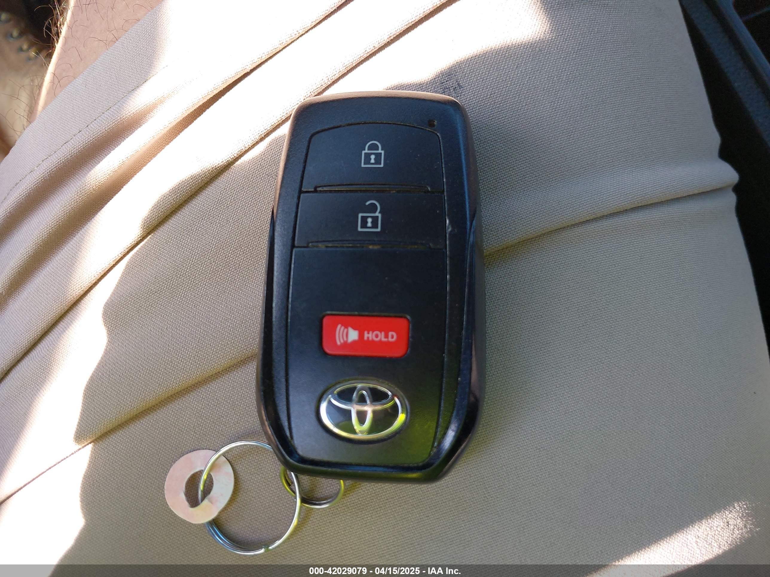 TOYOTA TACOMA image 11