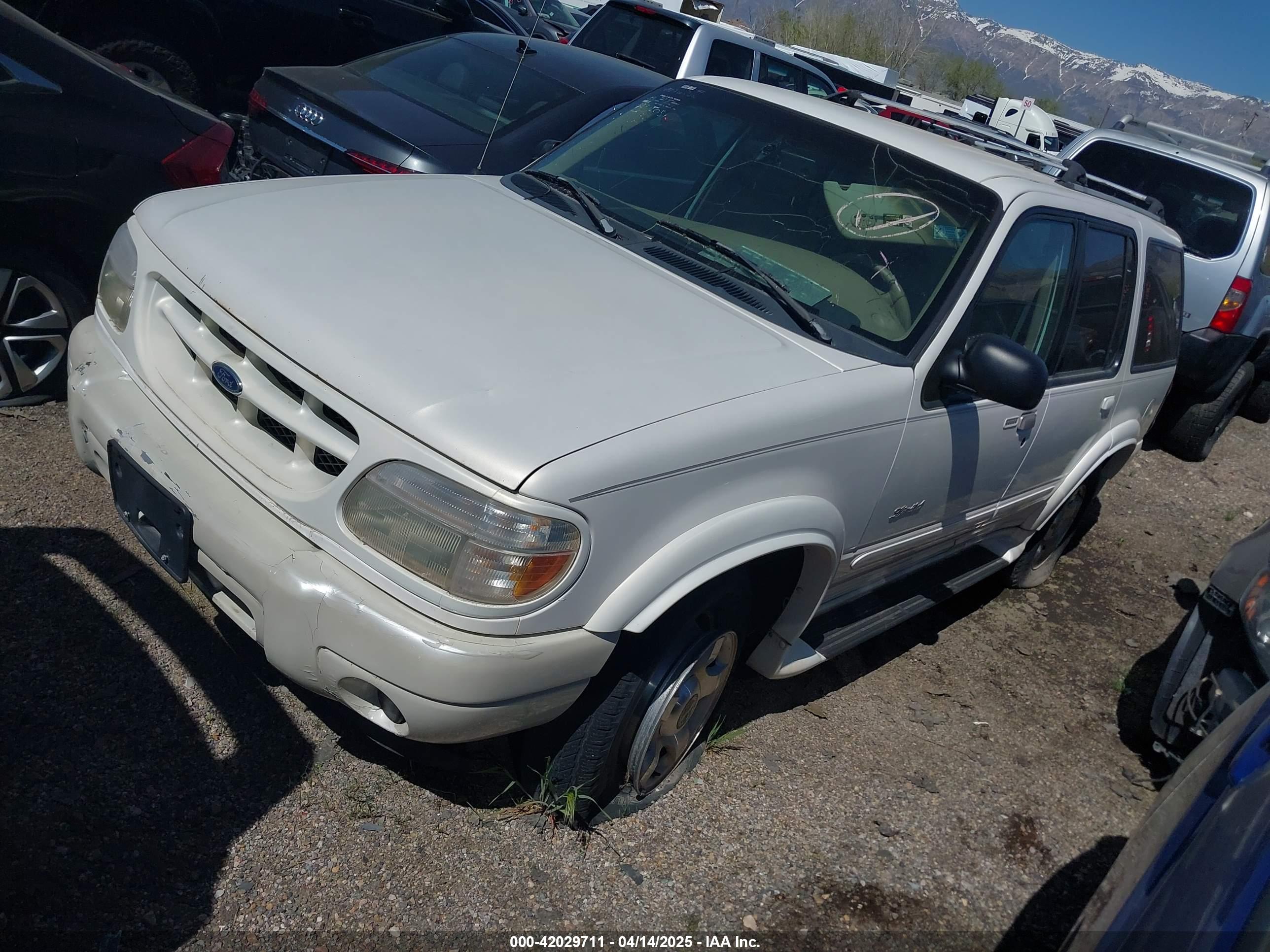 FORD EXPLORER image 2