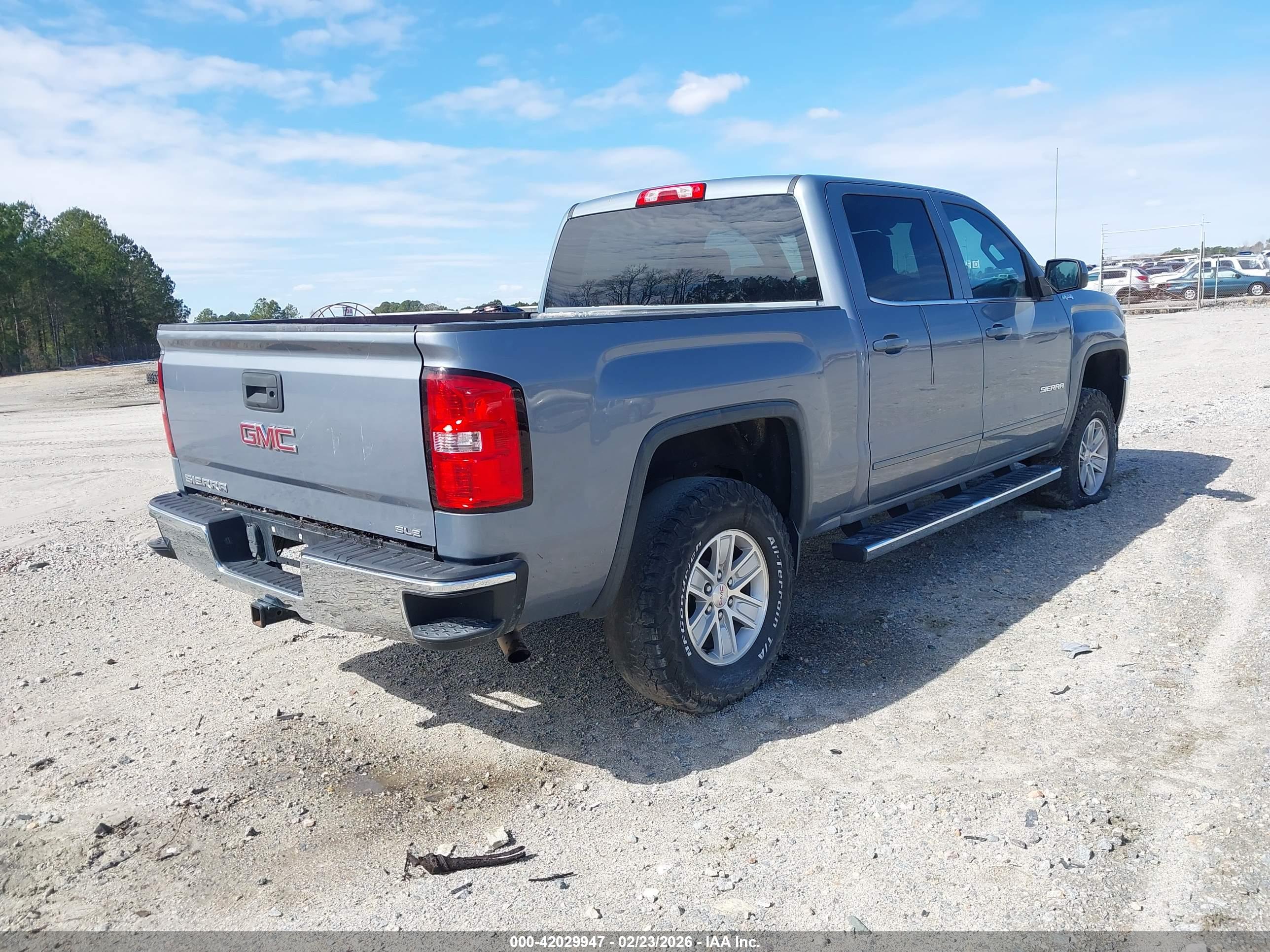 GMC SIERRA image 4