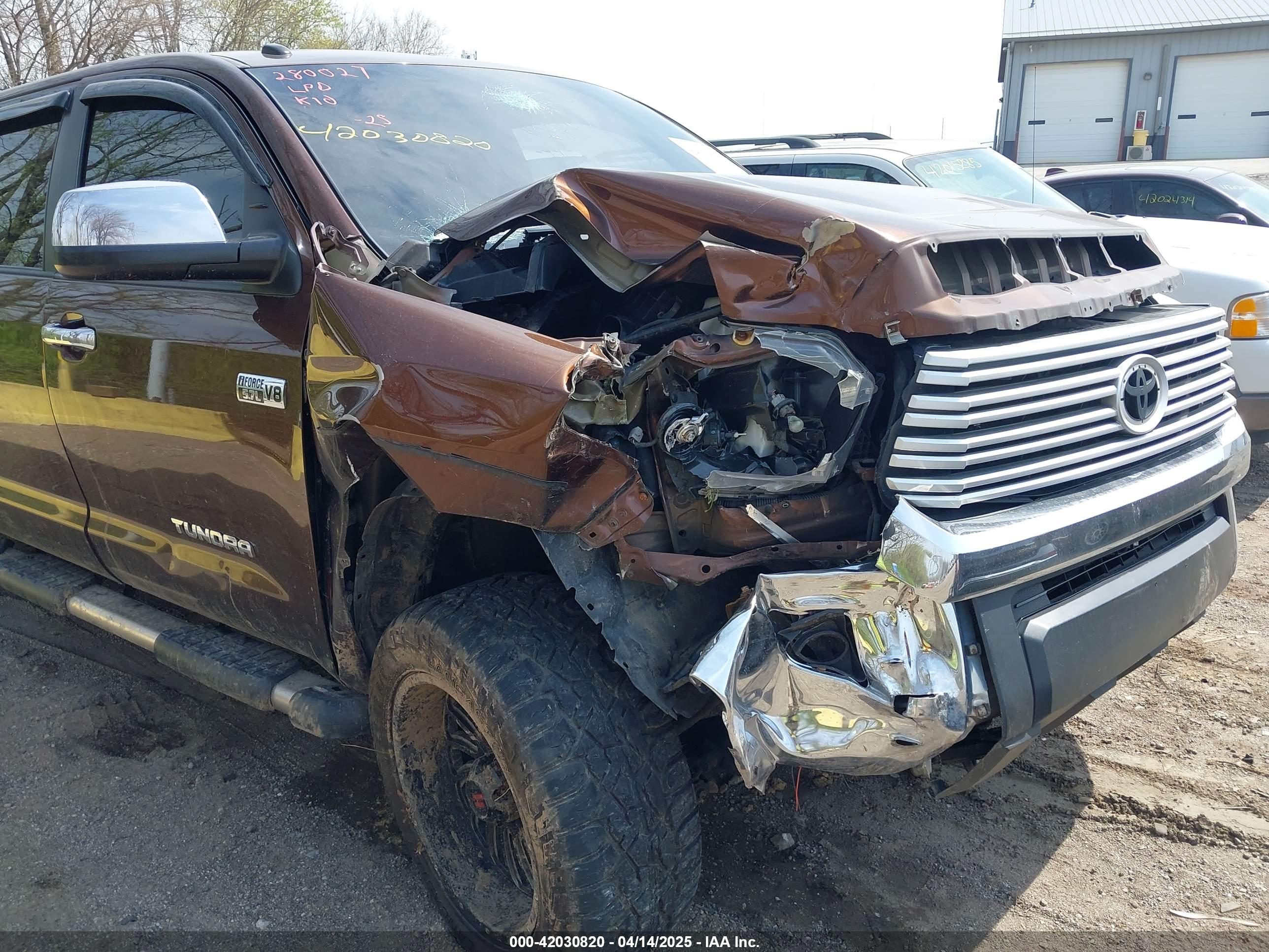 TOYOTA TUNDRA image 6