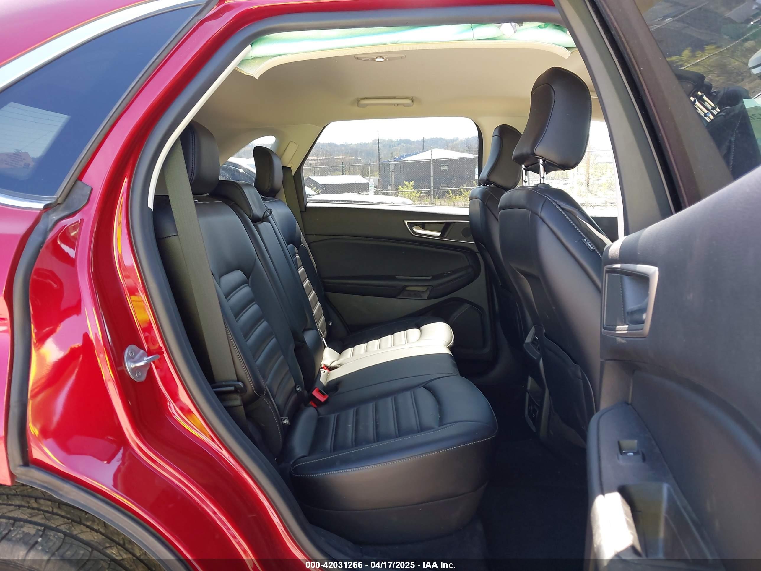 FORD EDGE image 8