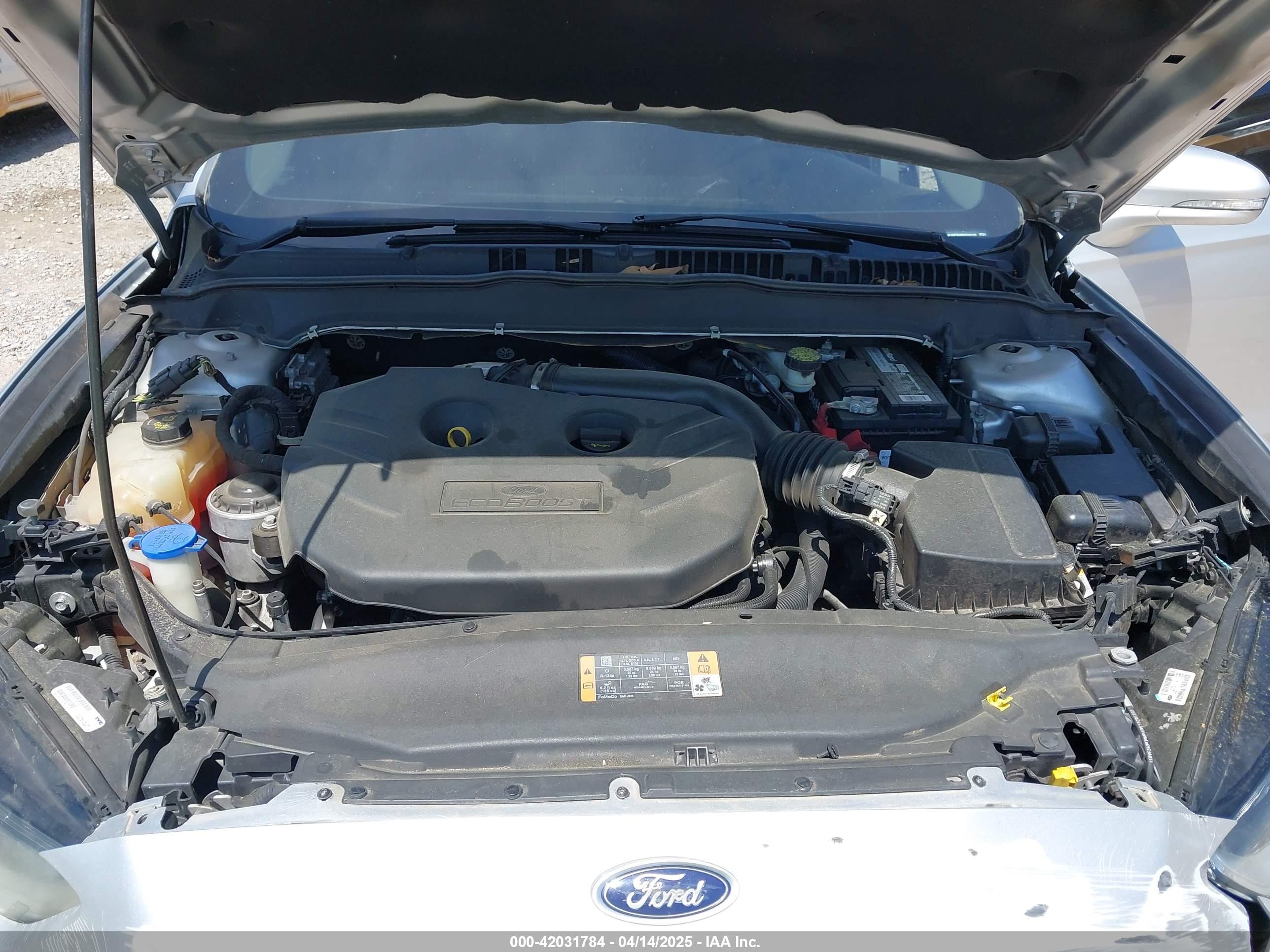 FORD FUSION image 10