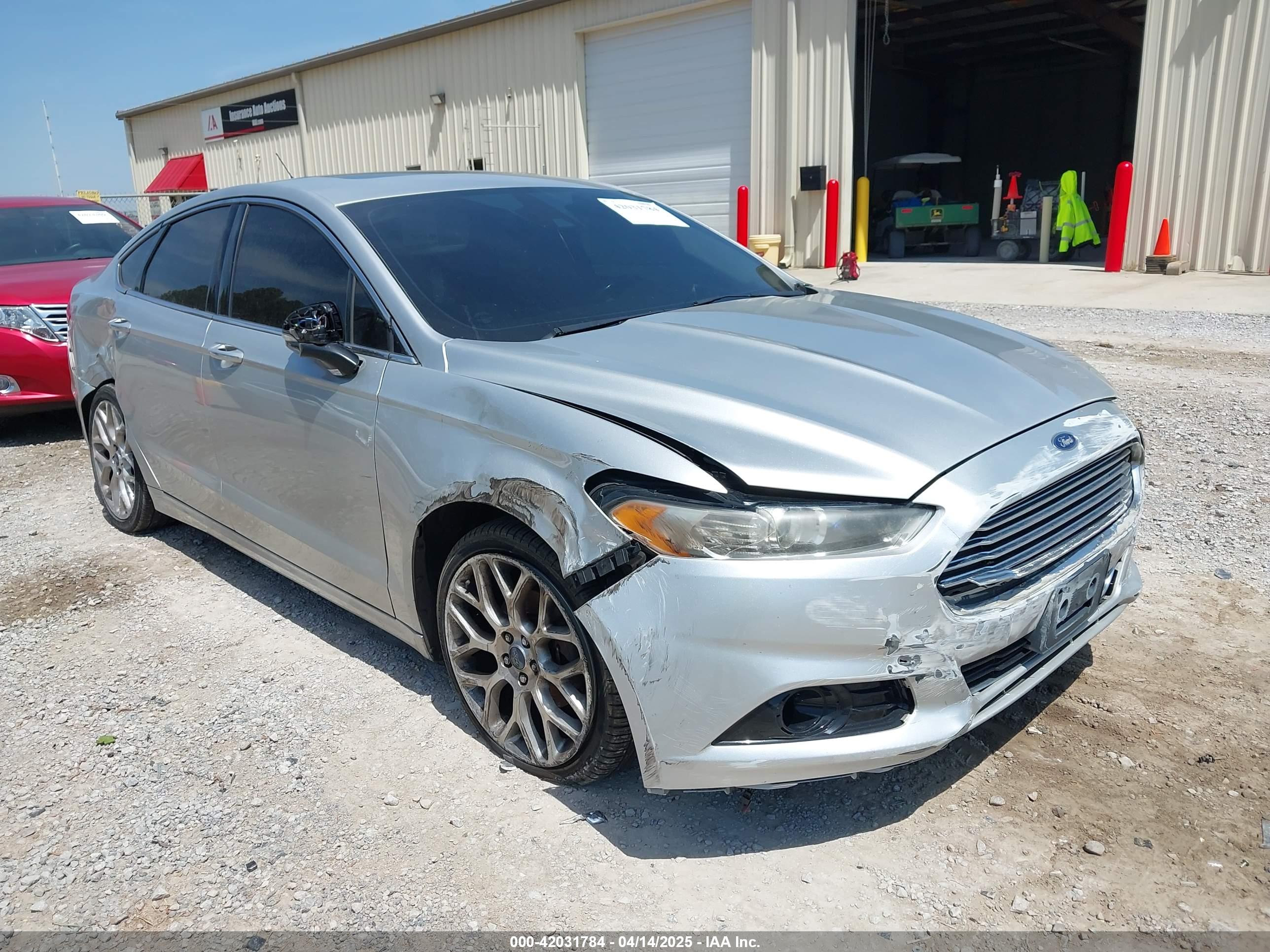 FORD FUSION image 6