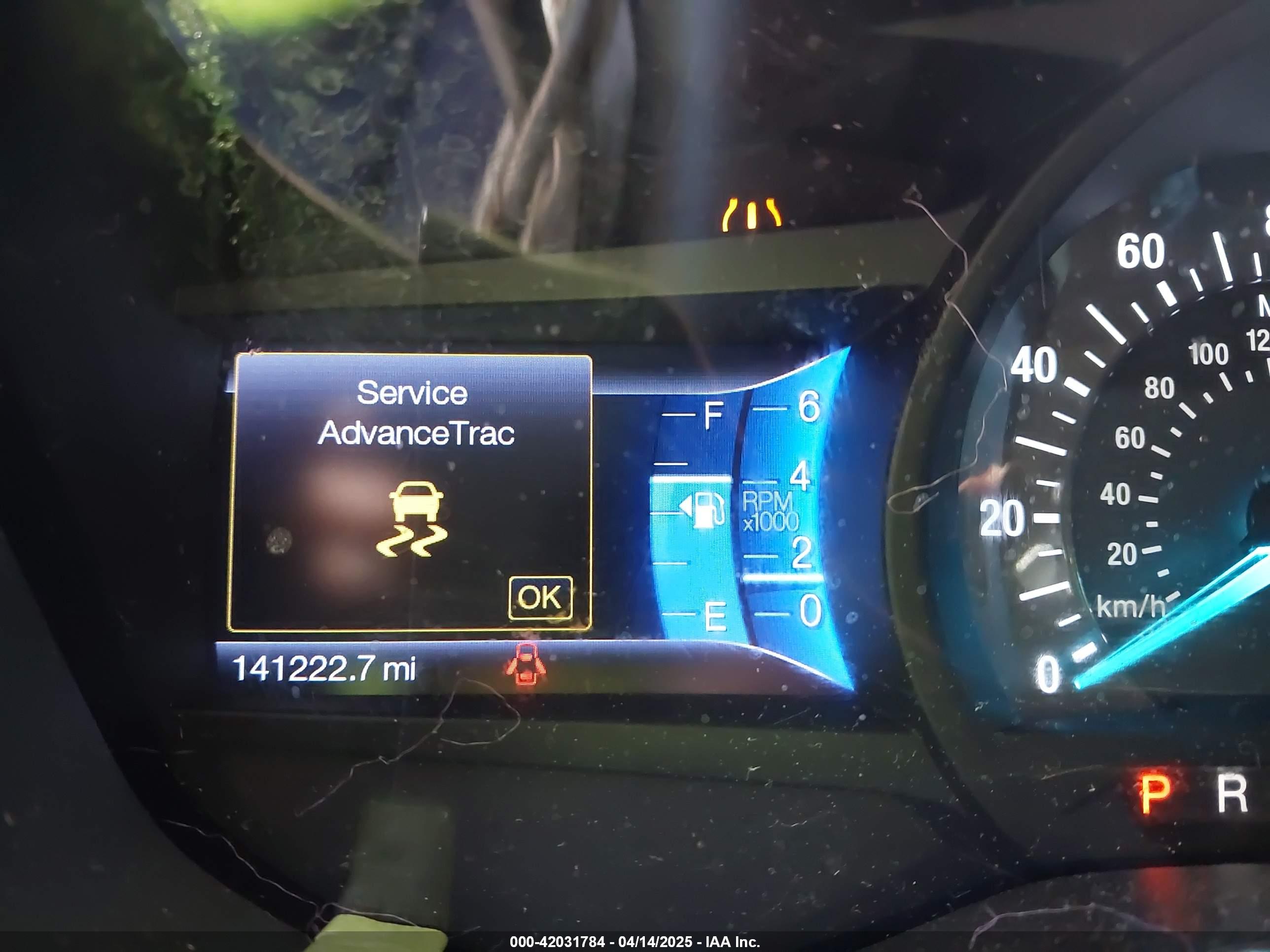 FORD FUSION image 7
