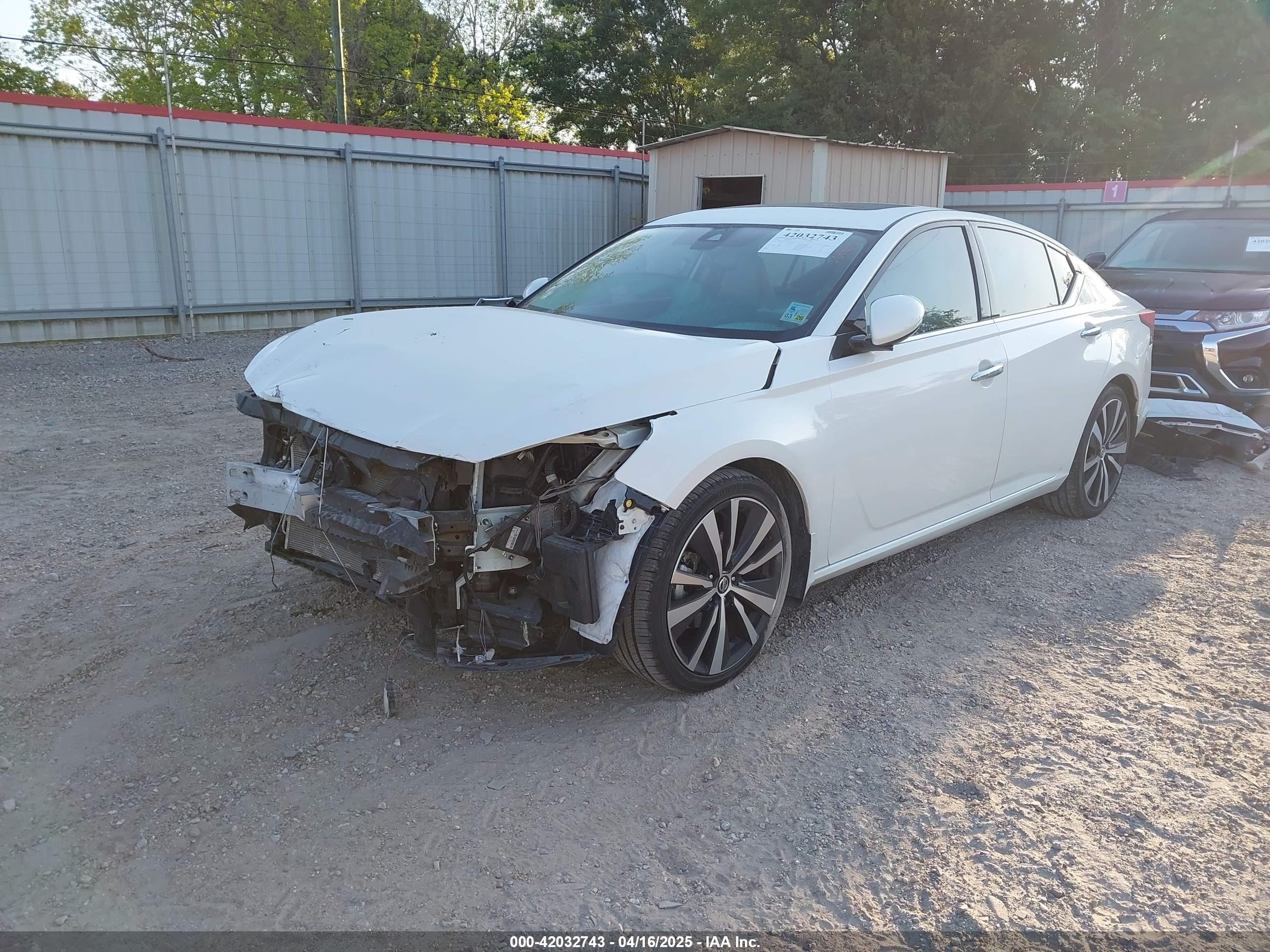 NISSAN ALTIMA image 2