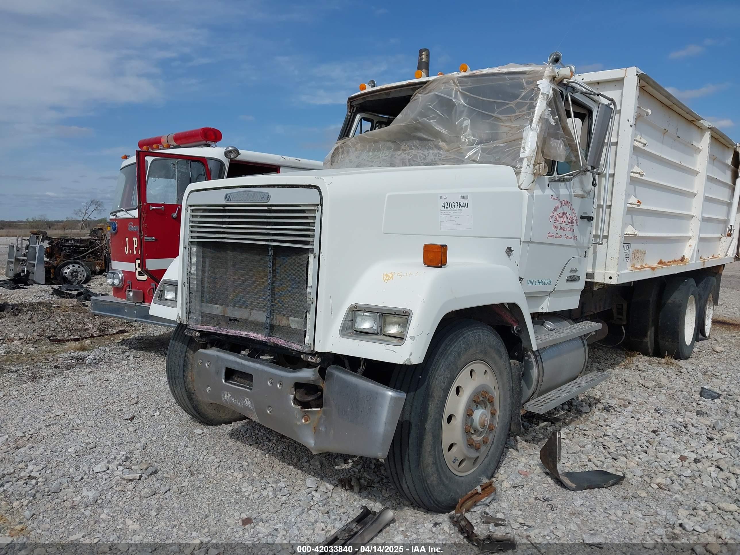 FREIGHTLINER MEDIUM image 10