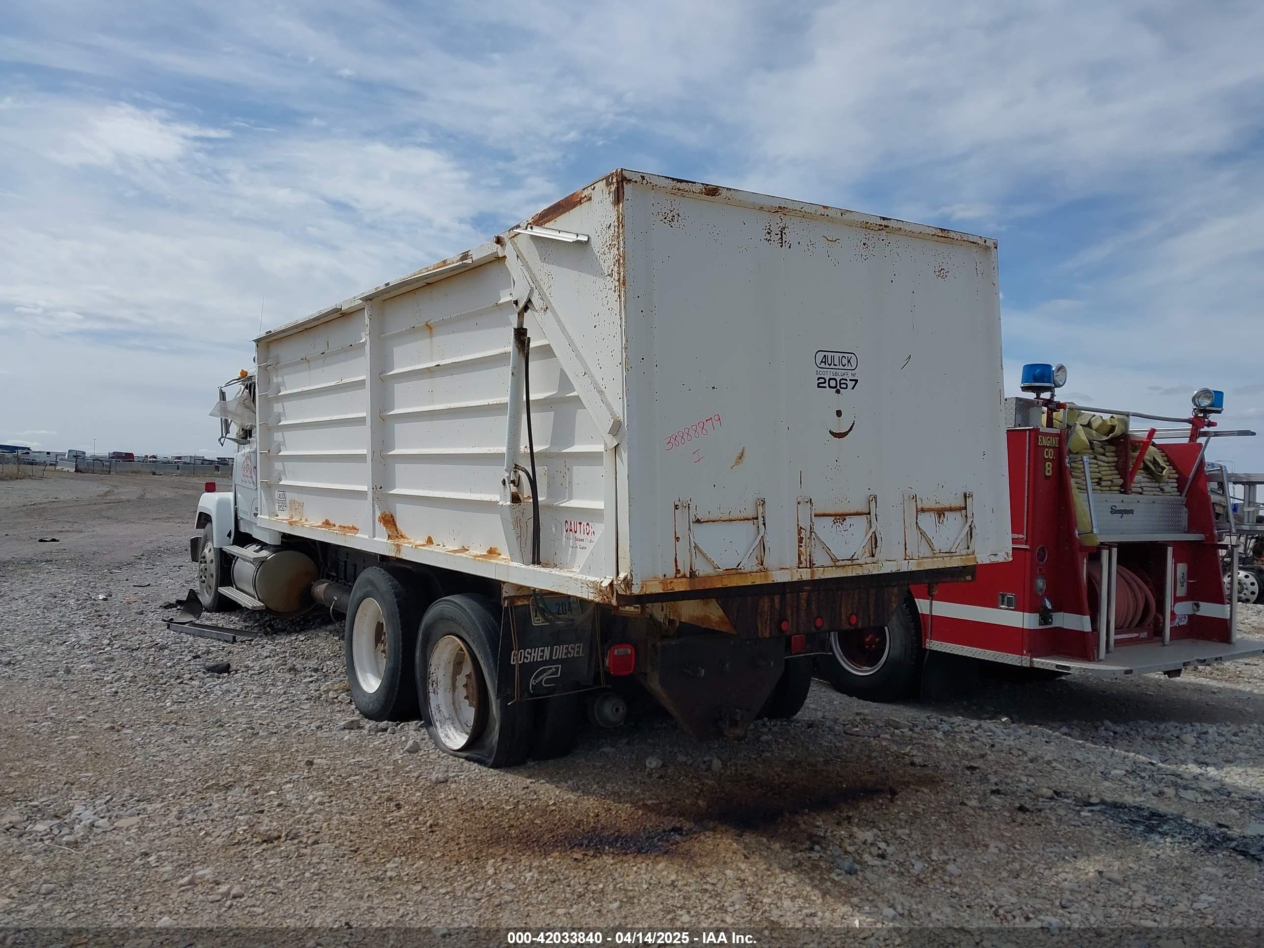 FREIGHTLINER MEDIUM image 3