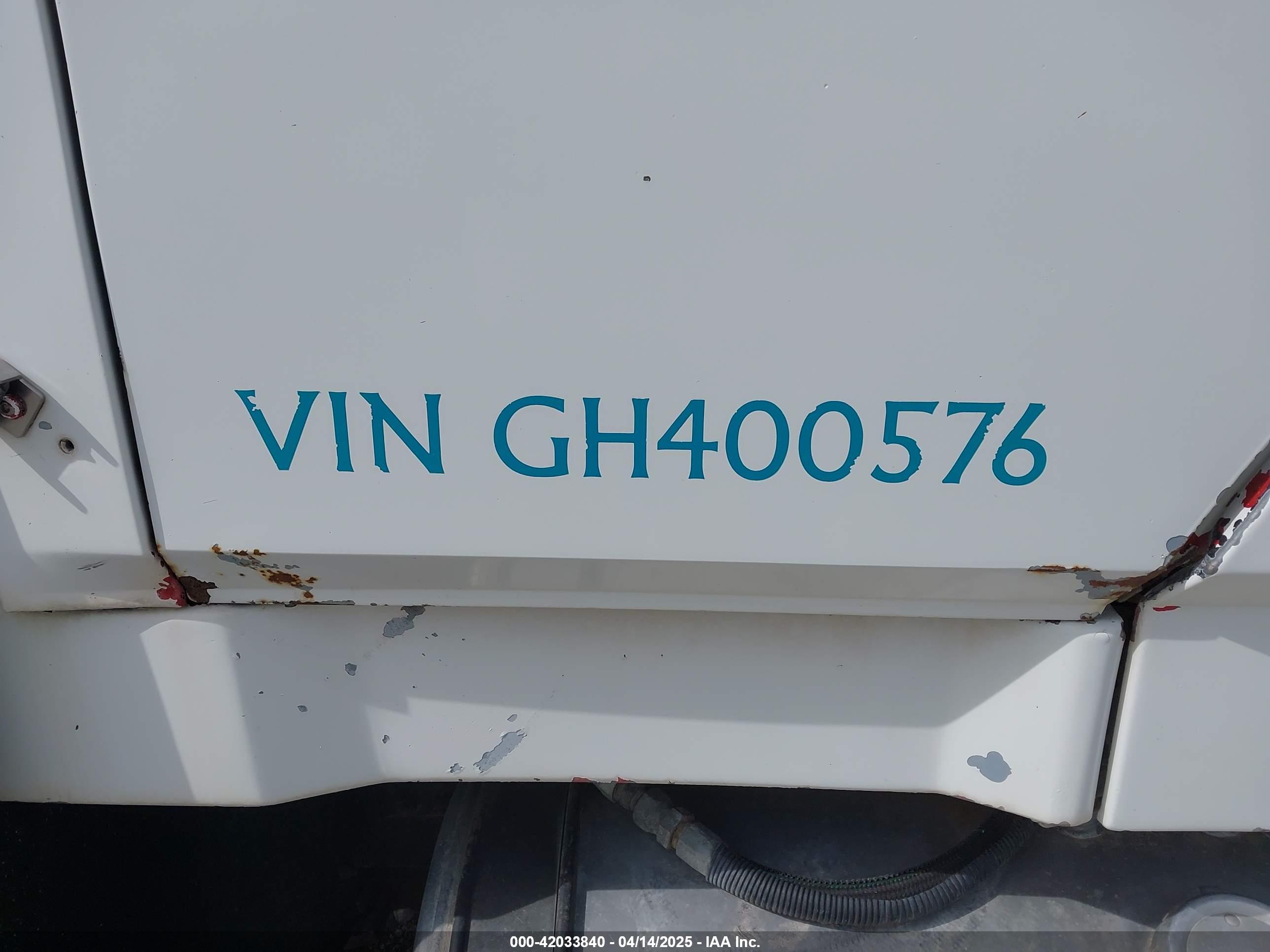 FREIGHTLINER MEDIUM image 9