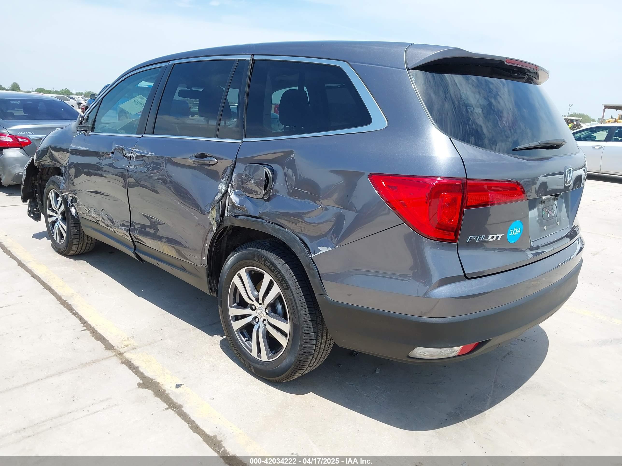 HONDA PILOT image 3