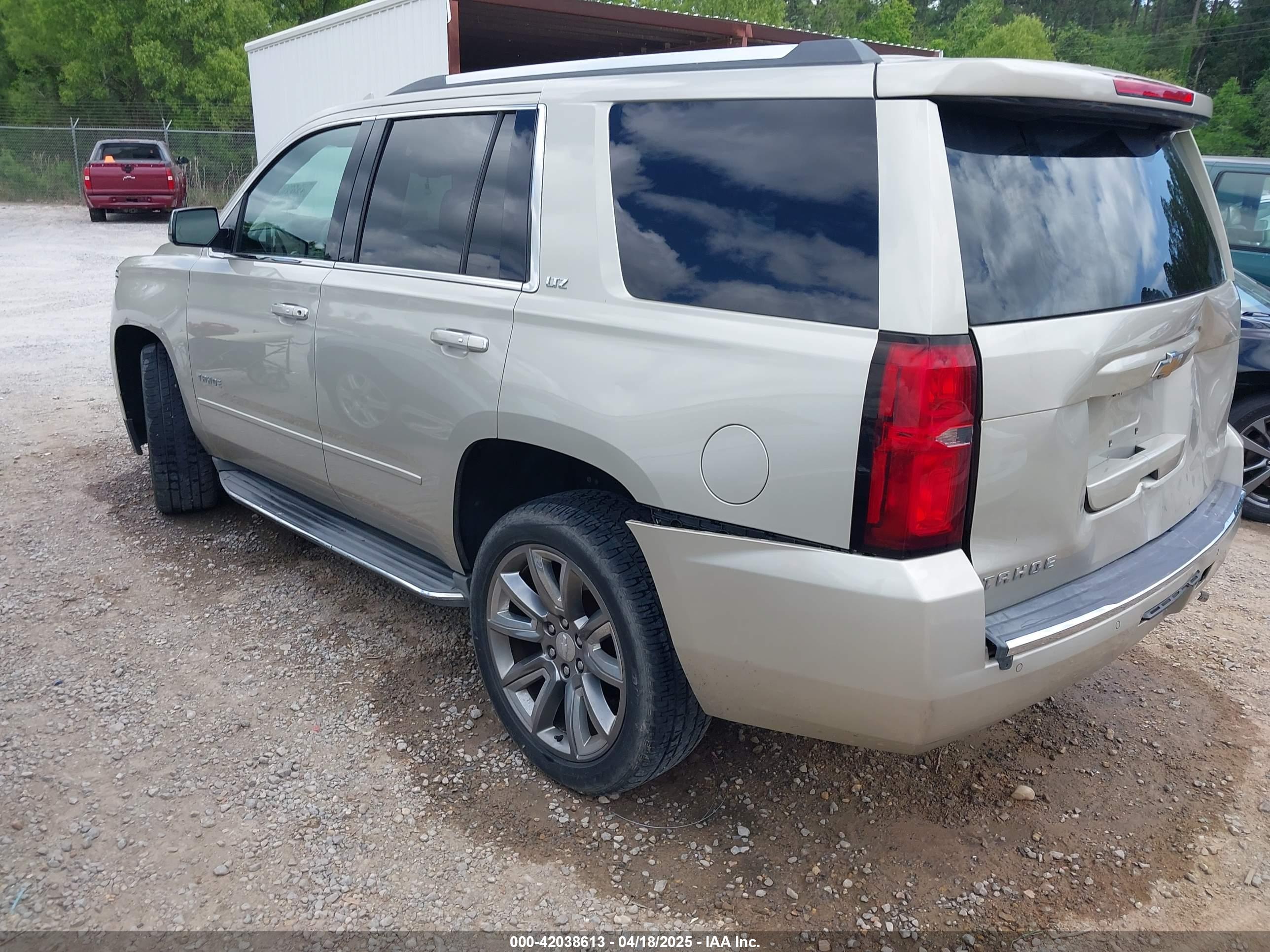 CHEVROLET TAHOE image 3