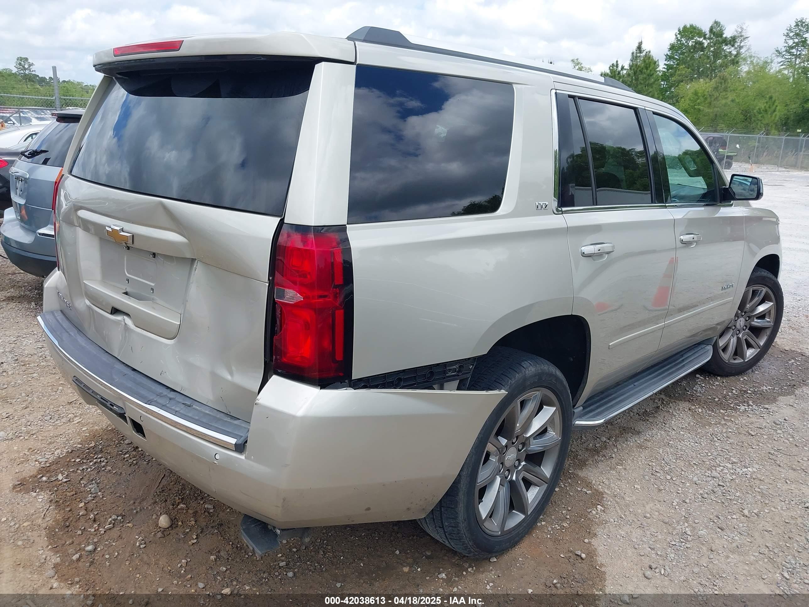 CHEVROLET TAHOE image 4
