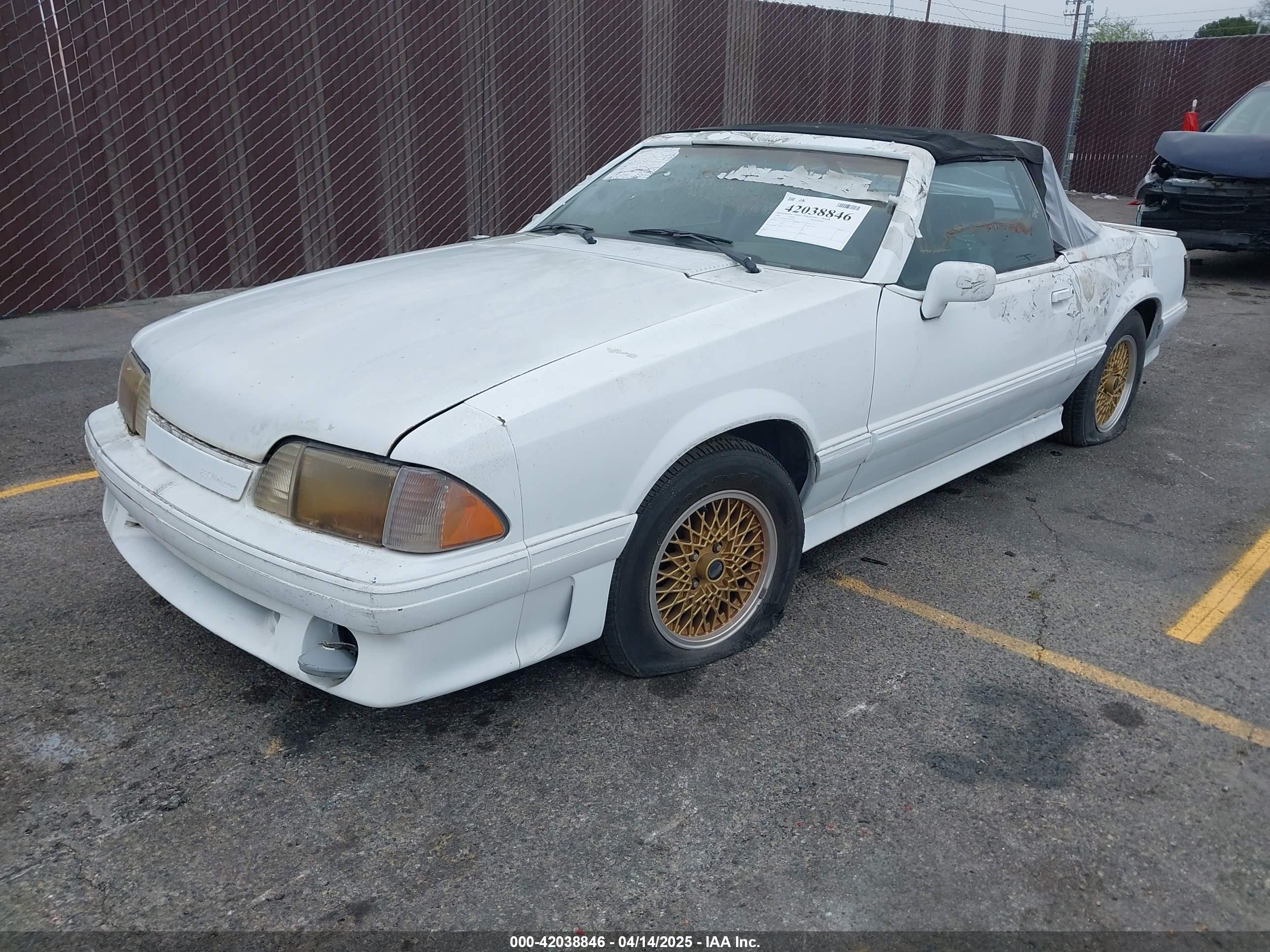 FORD MUSTANG image 2