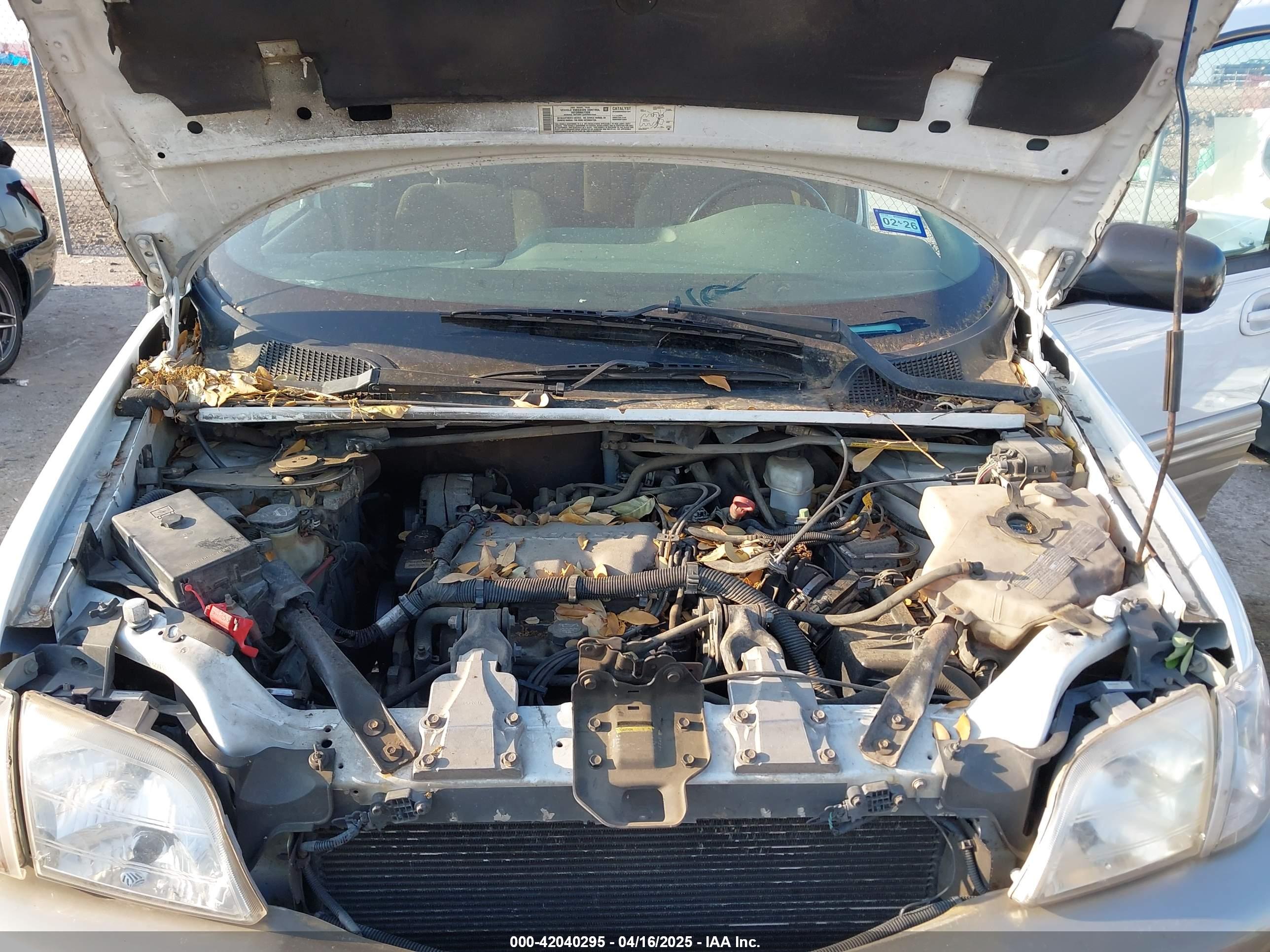 PONTIAC MONTANA image 10